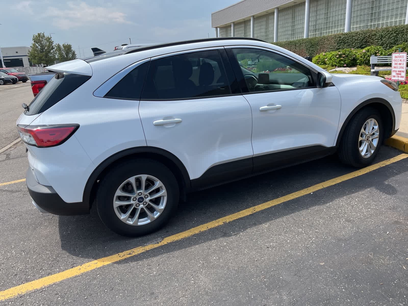 Thumbnail: 2020 Ford Escape - 13