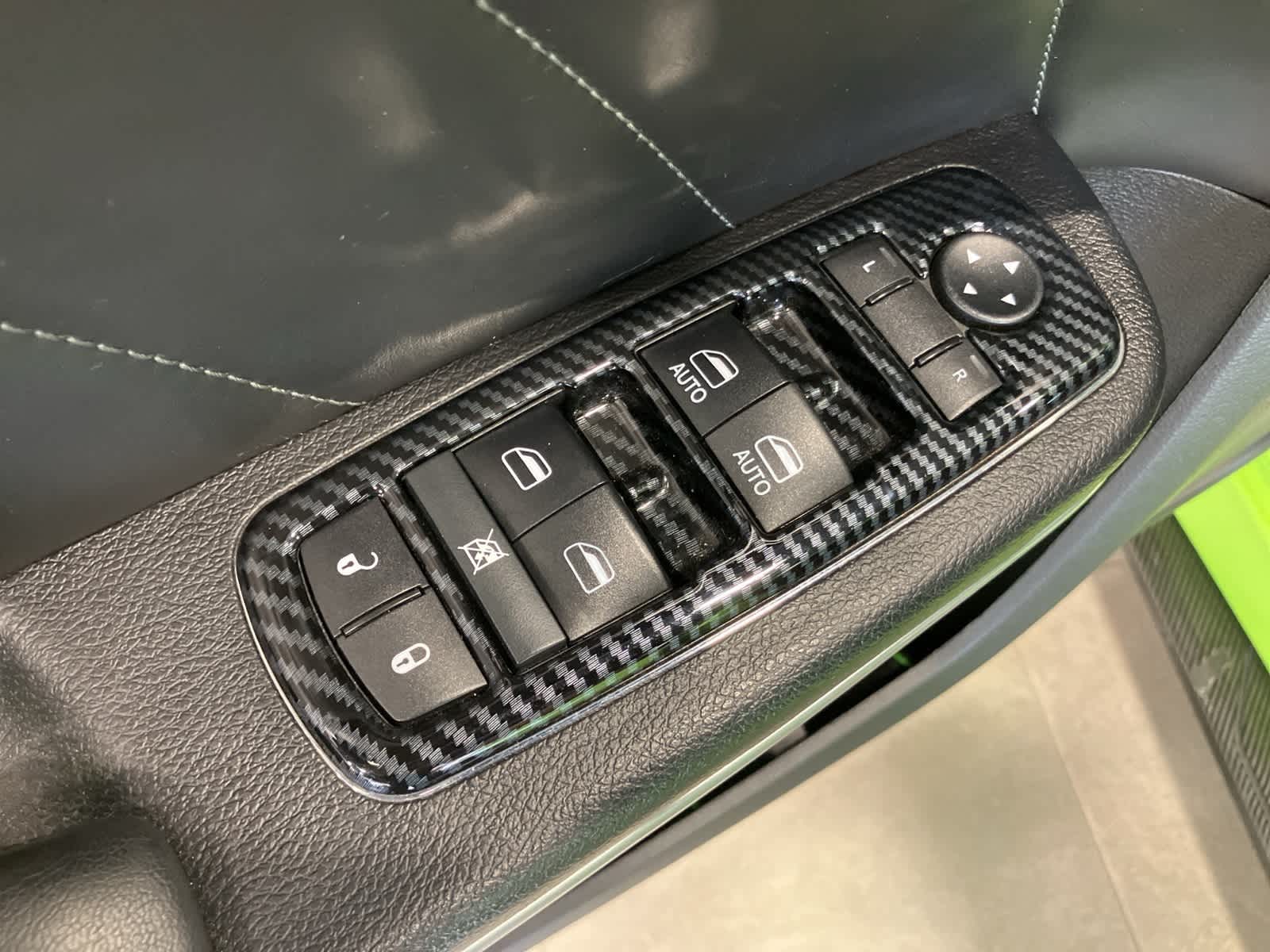Thumbnail: 2019 Dodge Charger - 14