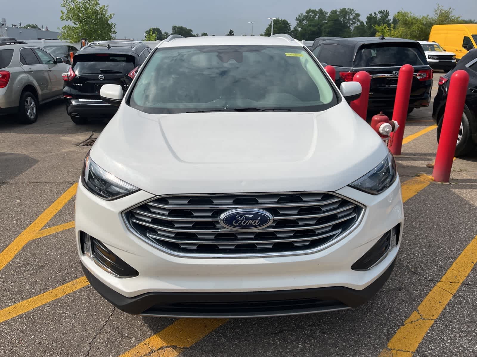 Thumbnail: 2022 Ford Edge - 20