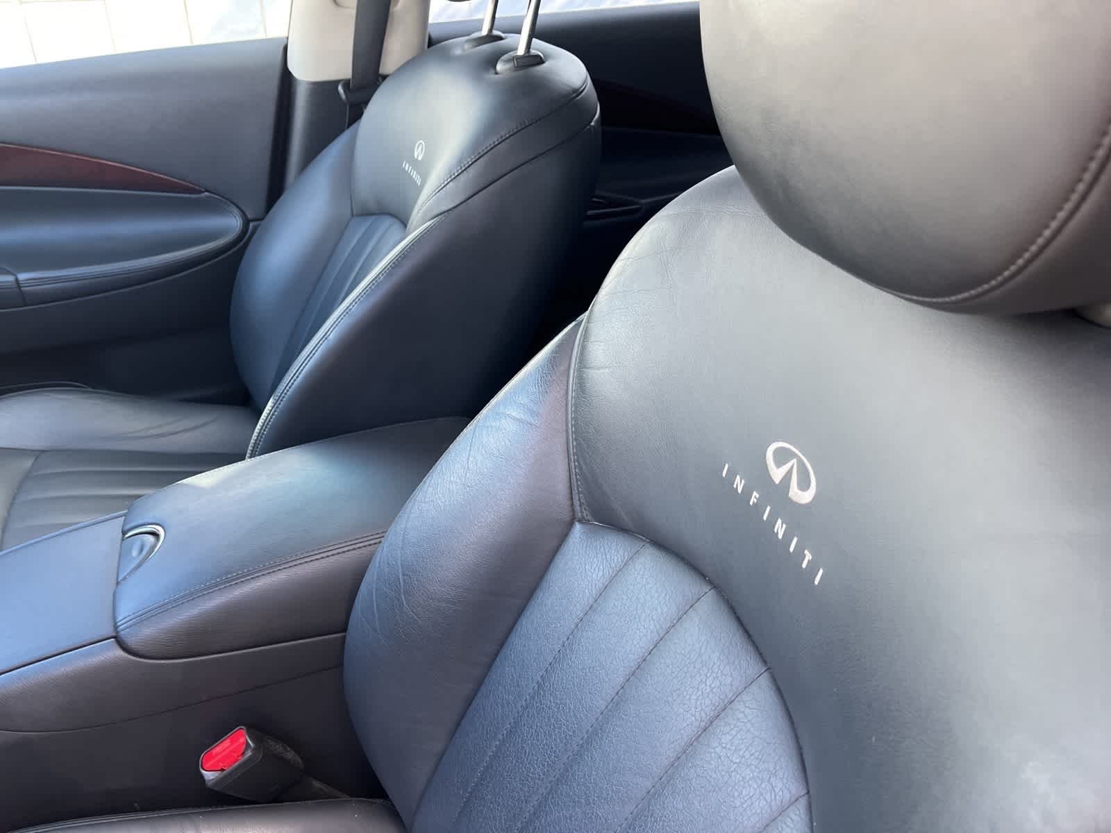Thumbnail: 2010 INFINITI EX35 - 25