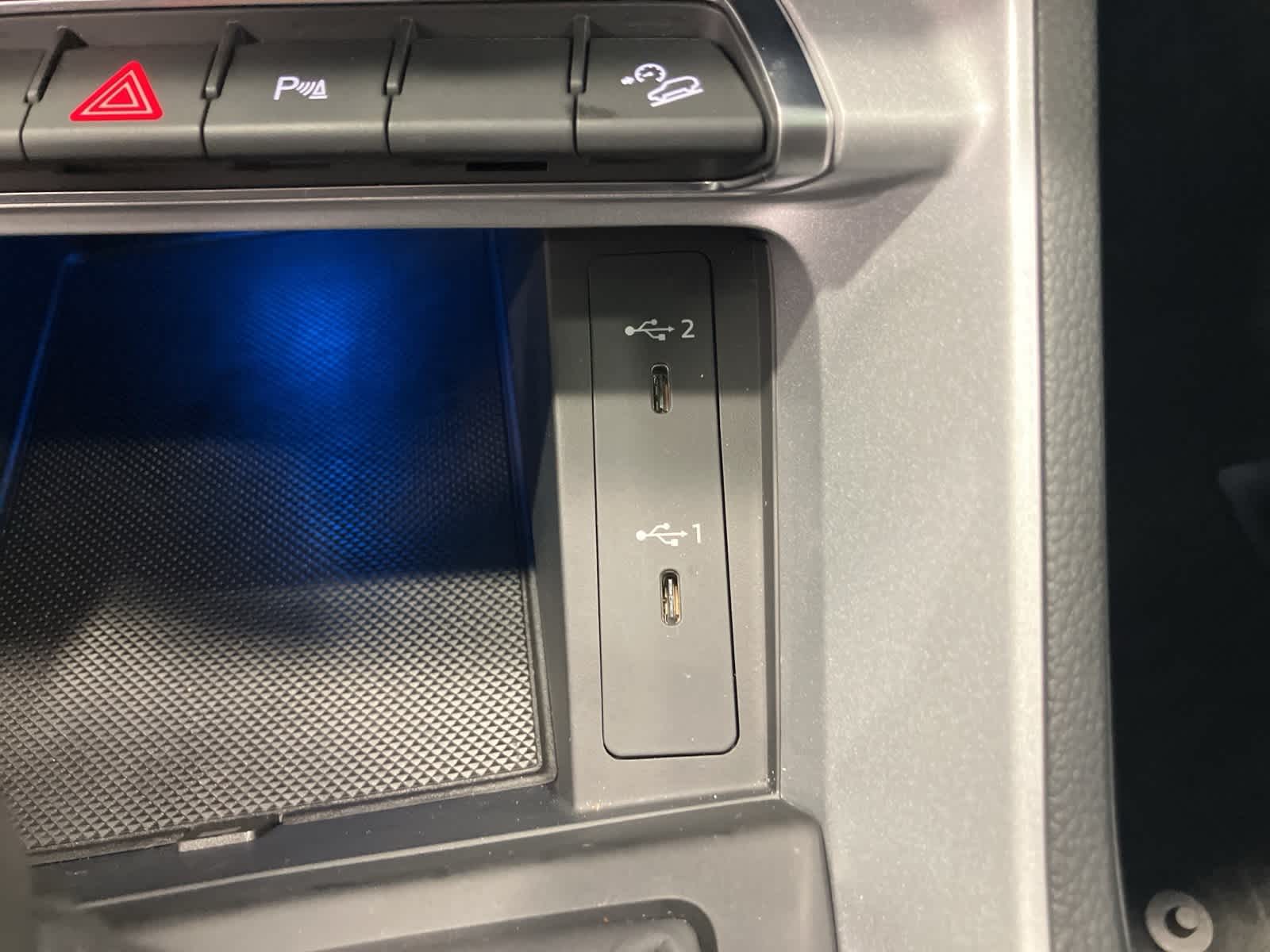 Thumbnail: 2022 Audi Q3 - 22