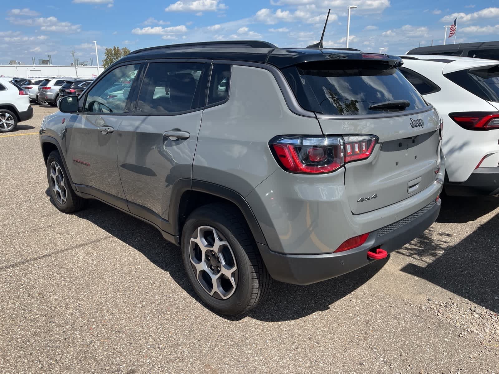 Thumbnail: 2022 Jeep Compass - 8