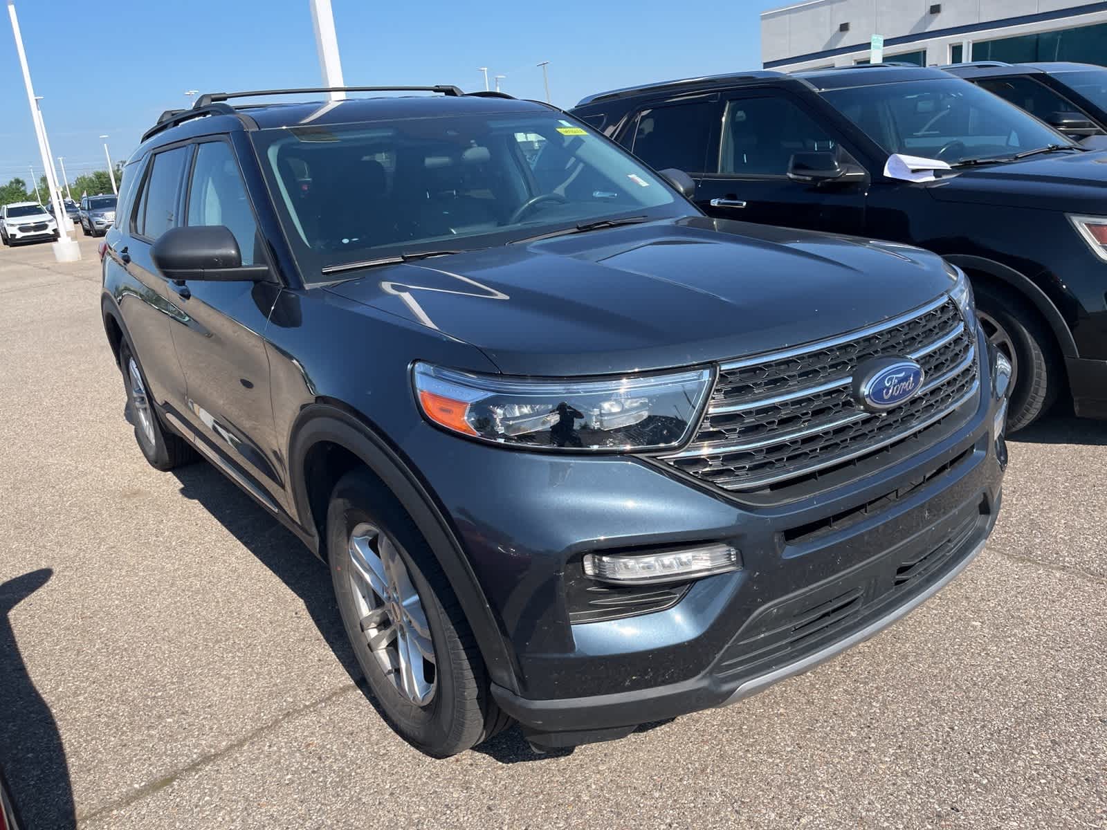 Thumbnail: 2022 Ford Explorer - 19