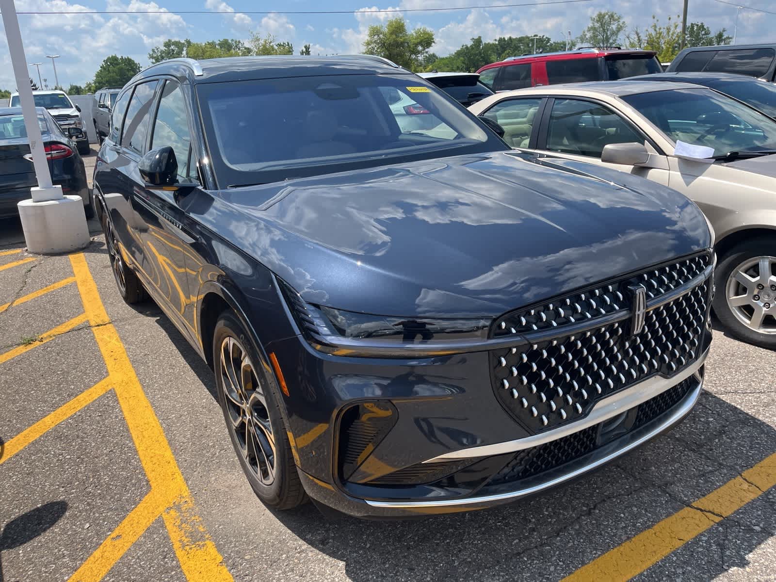 Thumbnail: 2024 Lincoln Nautilus - 19