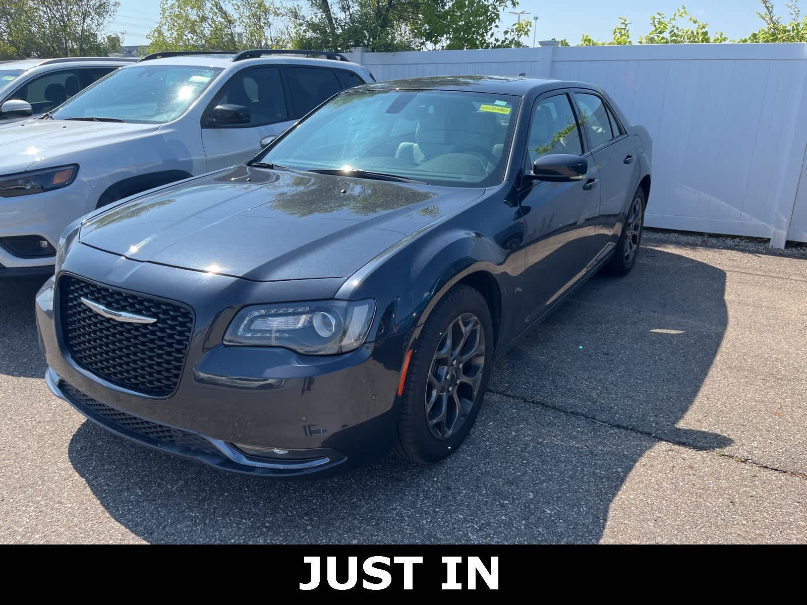 Thumbnail: 2017 Chrysler 300 - 1