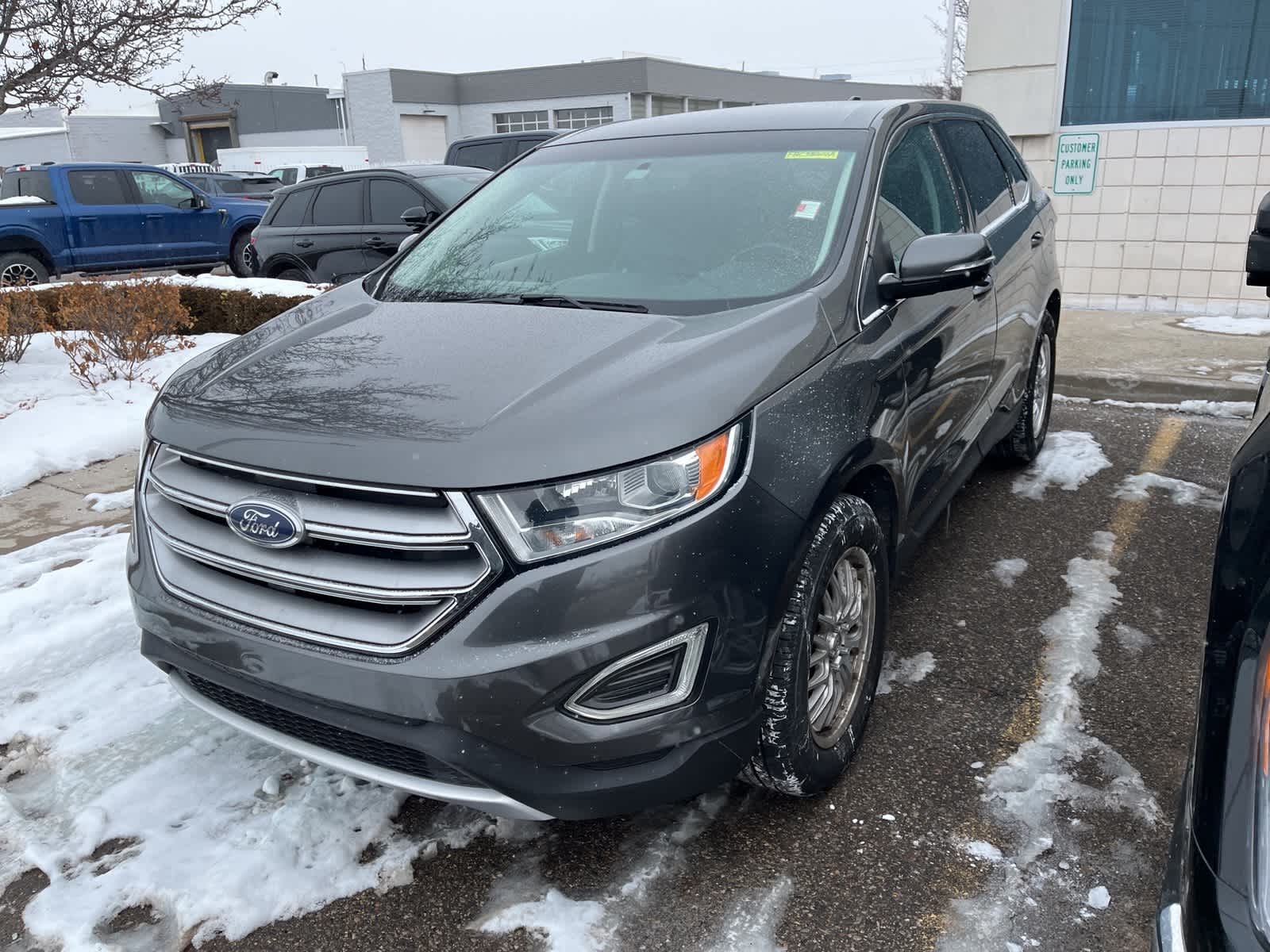 Thumbnail: 2015 Ford Edge - 2