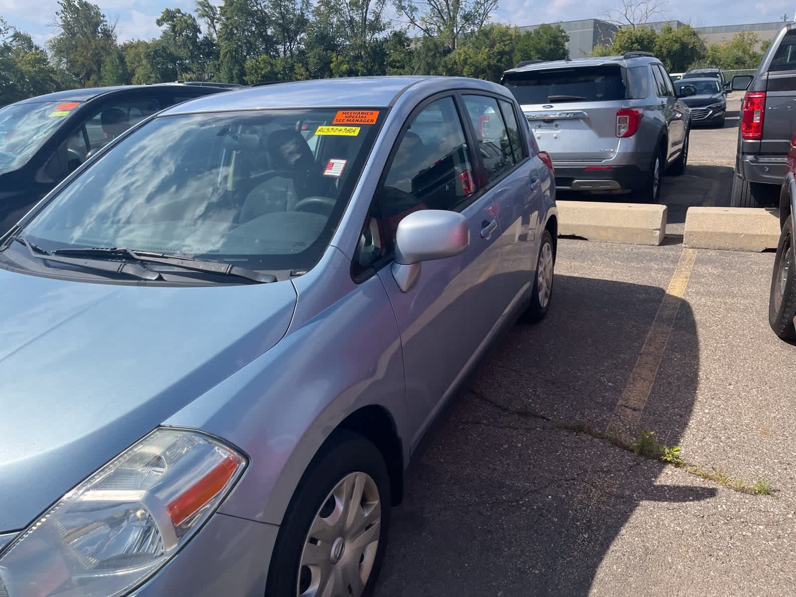 Thumbnail: 2010 Nissan Versa - 5