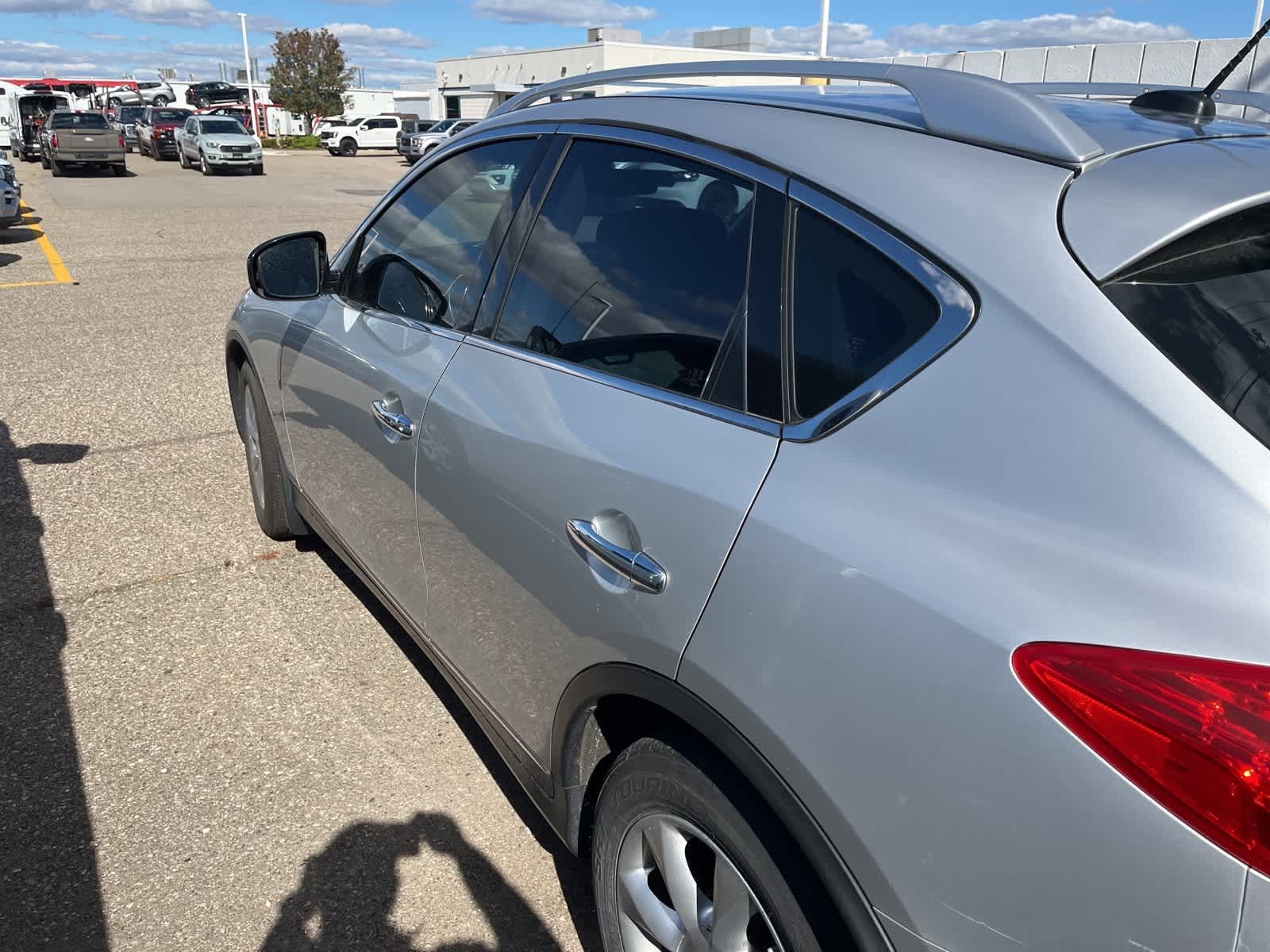 Thumbnail: 2010 INFINITI EX35 - 9