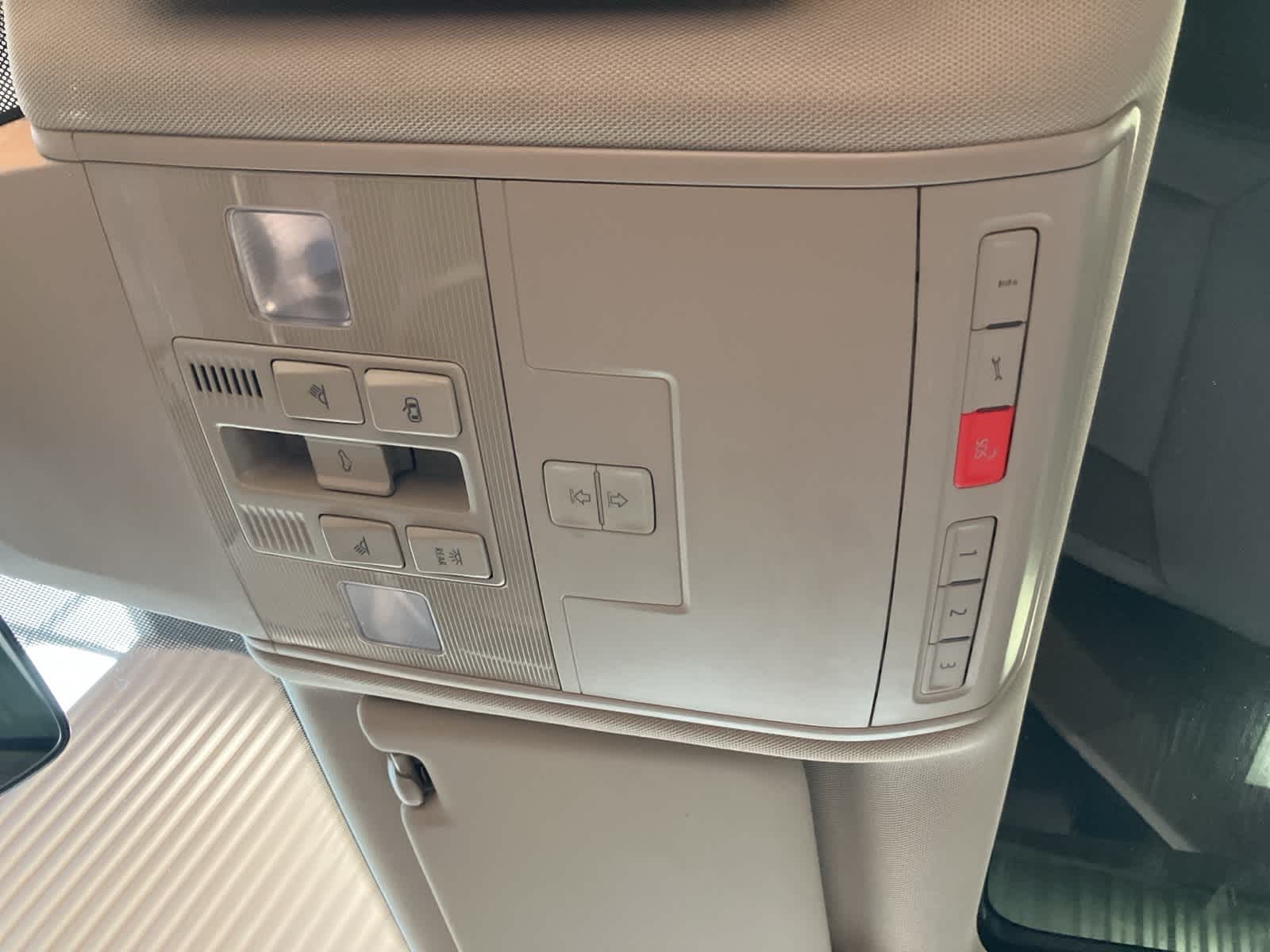 Thumbnail: 2019 Volkswagen Atlas - 24