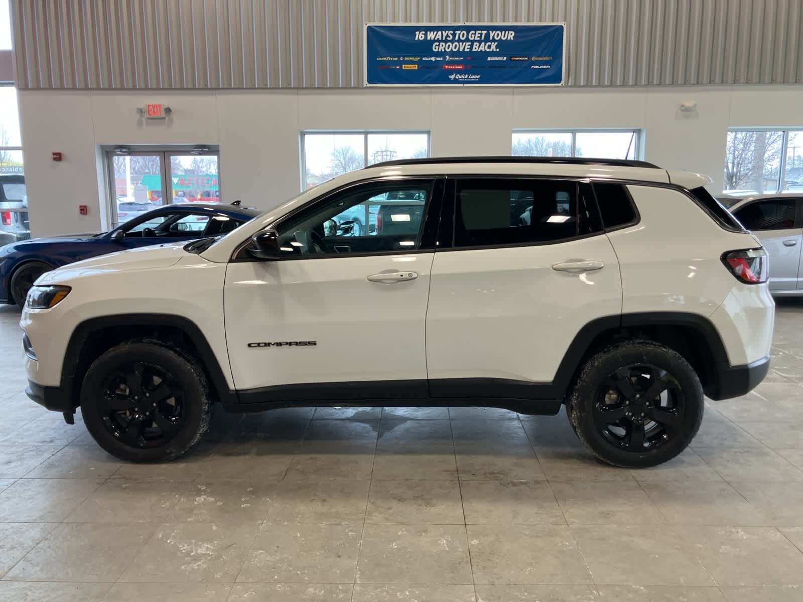 Thumbnail: 2022 Jeep Compass - 8