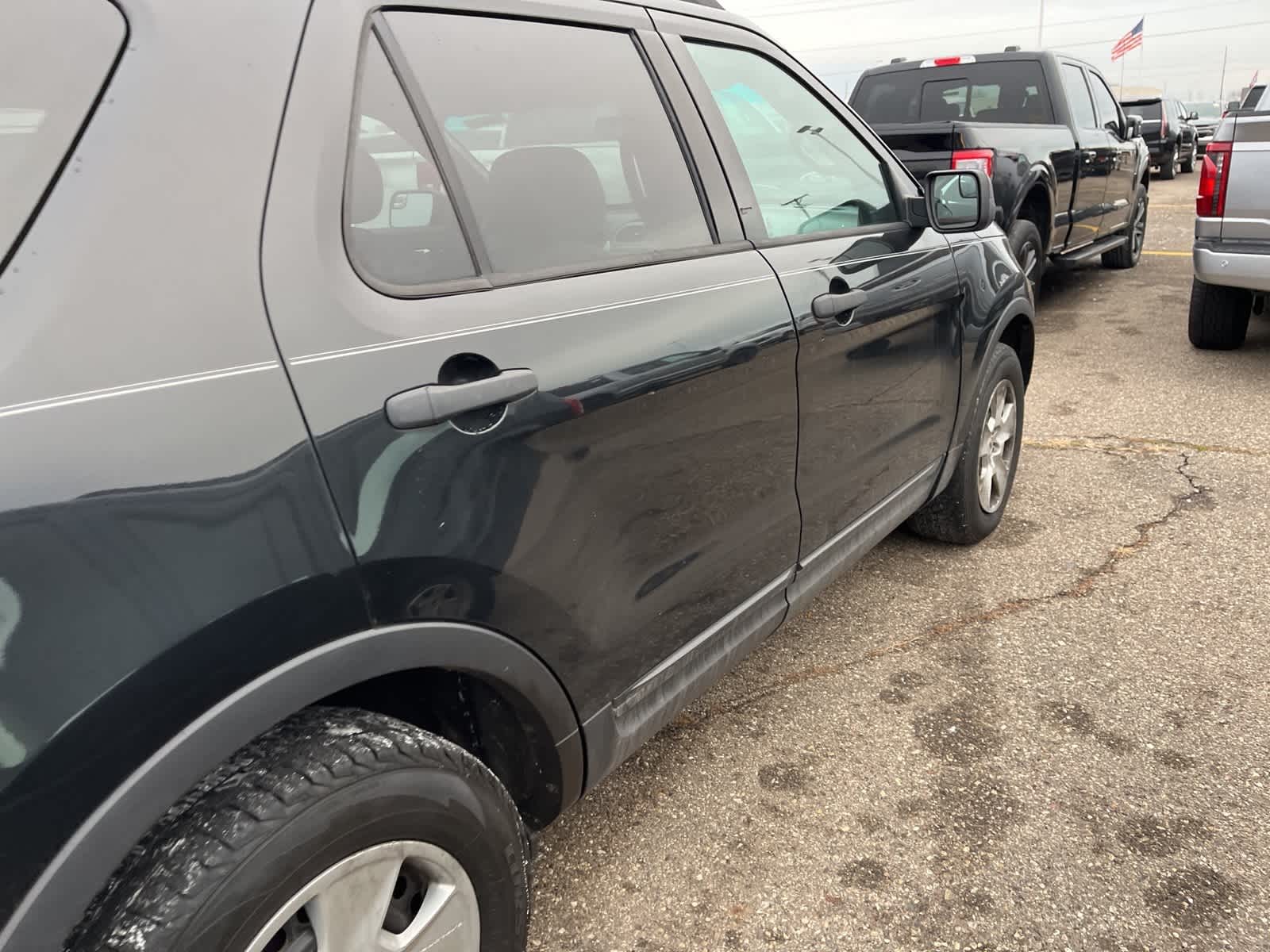 Thumbnail: 2013 Ford Explorer - 17