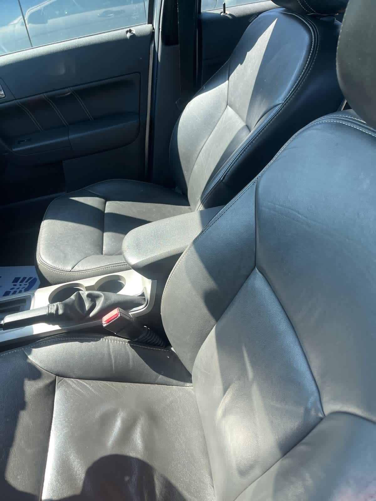 Thumbnail: 2010 Ford Focus - 11