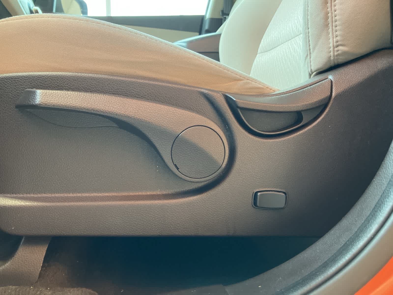 2016 Hyundai Santa Fe Sport 2.0T 10