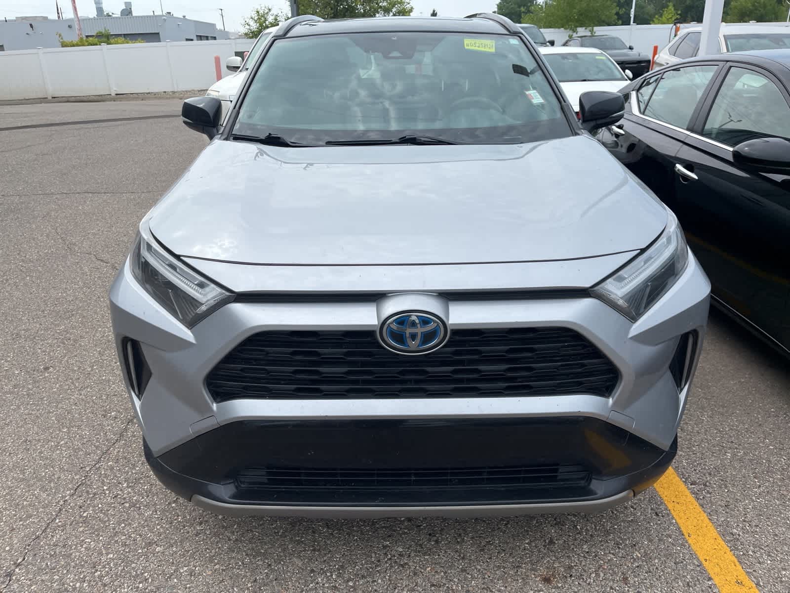 Thumbnail: 2022 Toyota RAV4 - 21