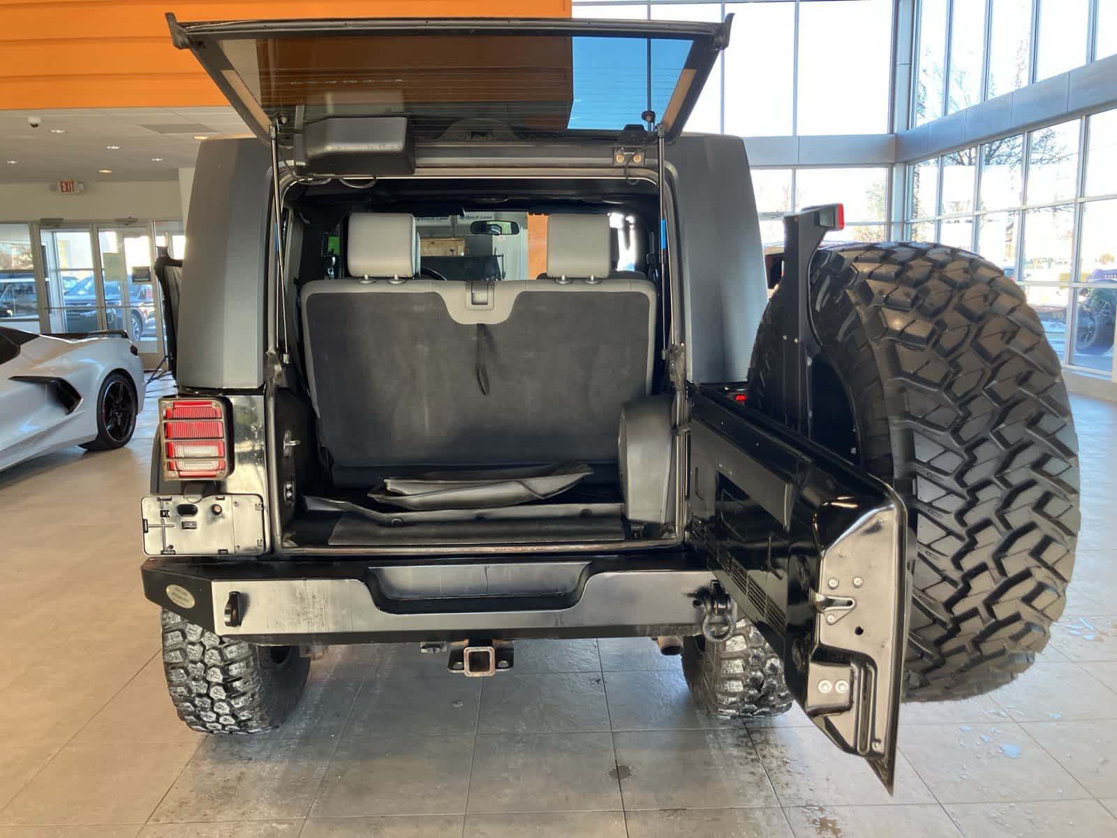 Thumbnail: 2009 Jeep Wrangler - 22