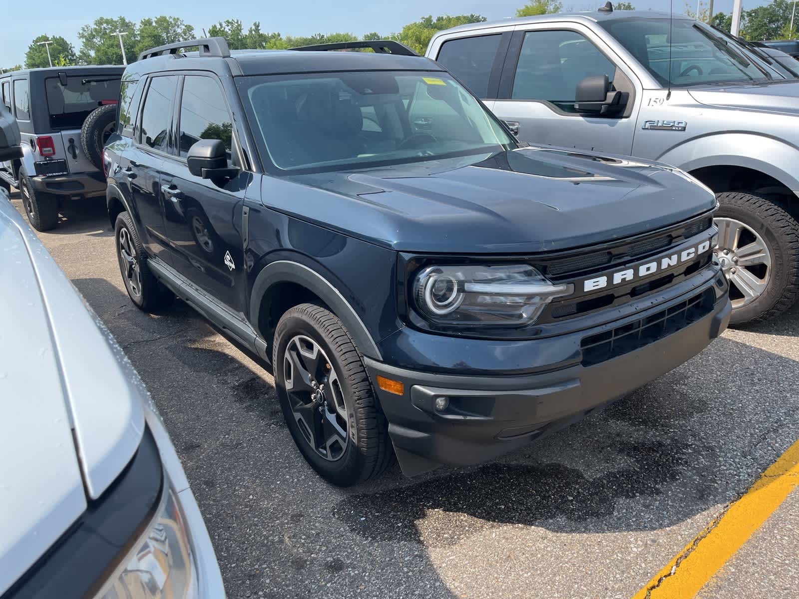 Thumbnail: 2022 Ford Bronco Sport - 14
