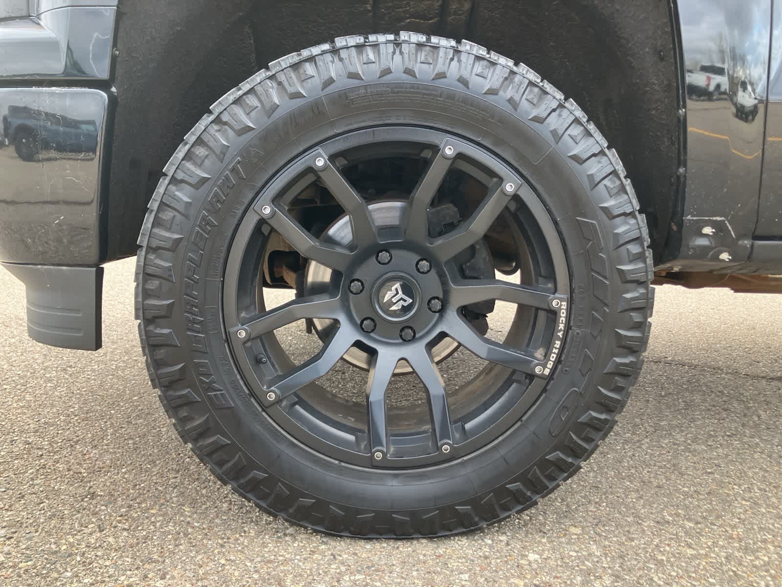 Thumbnail: 2015 Chevrolet Silverado 1500 - 9