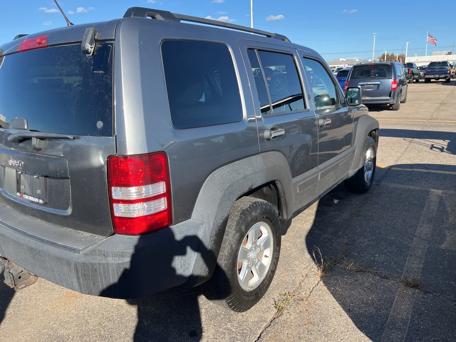 Thumbnail: 2012 Jeep Liberty - 13