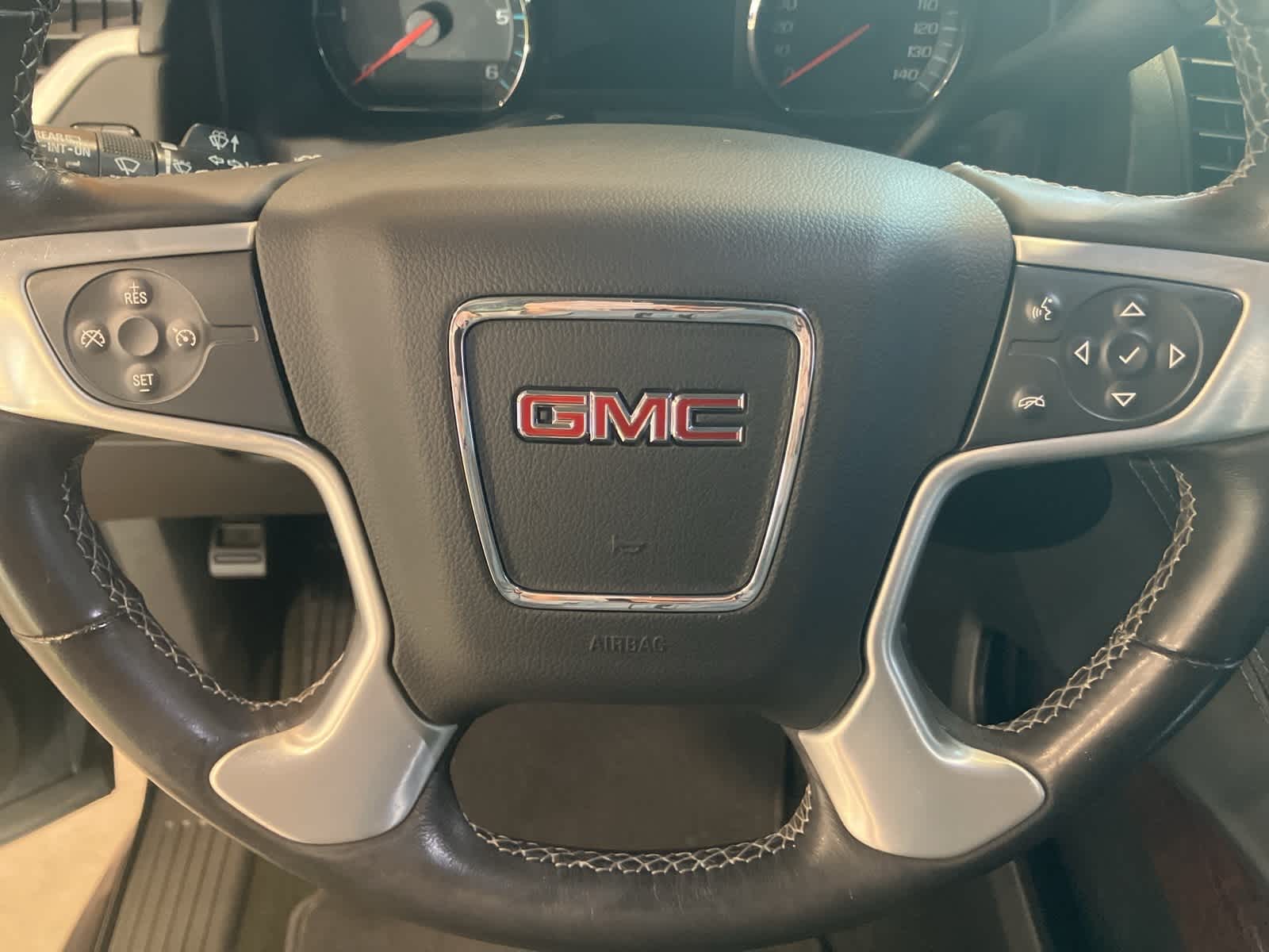 Thumbnail: 2017 GMC Yukon - 16