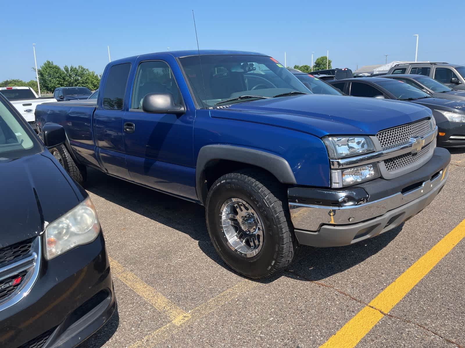 Thumbnail: 2003 Chevrolet Silverado 1500 - 19