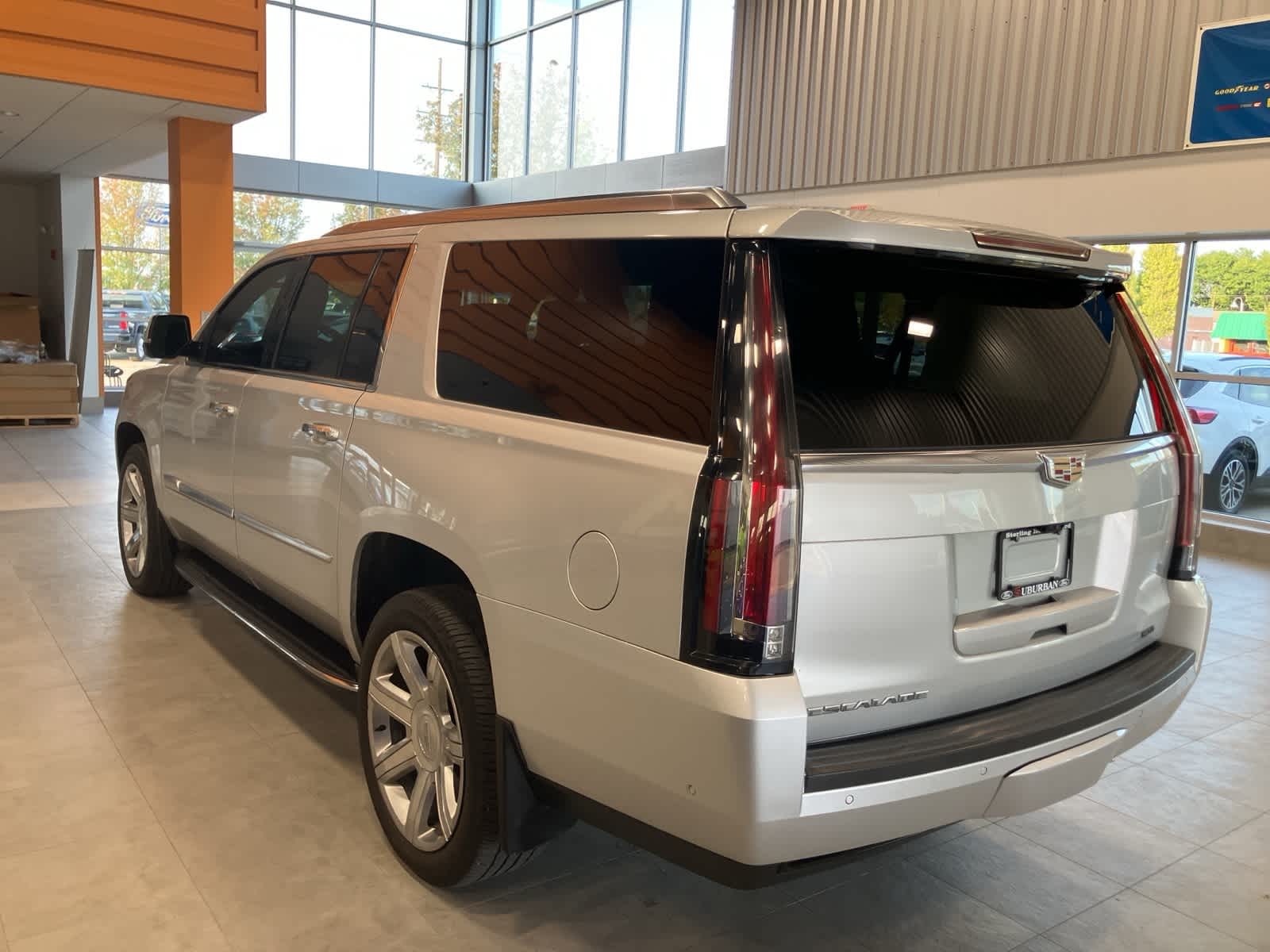 Thumbnail: 2020 Cadillac Escalade - 7