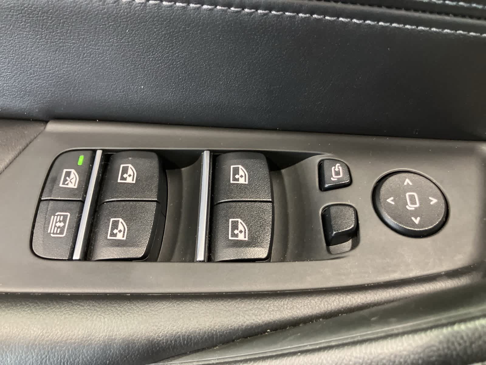 Thumbnail: 2019 BMW M5 - 15