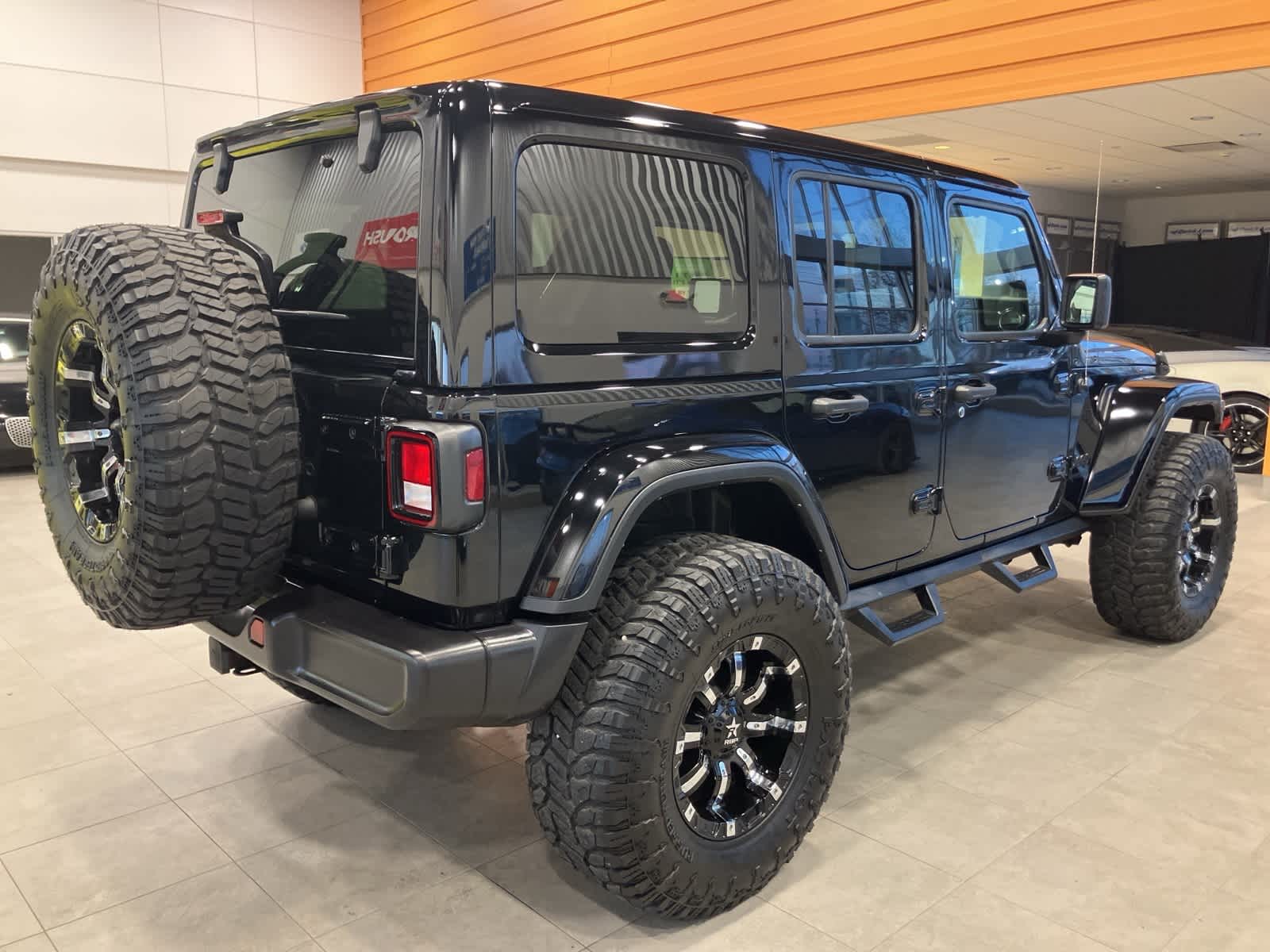 Thumbnail: 2021 Jeep Wrangler - 5