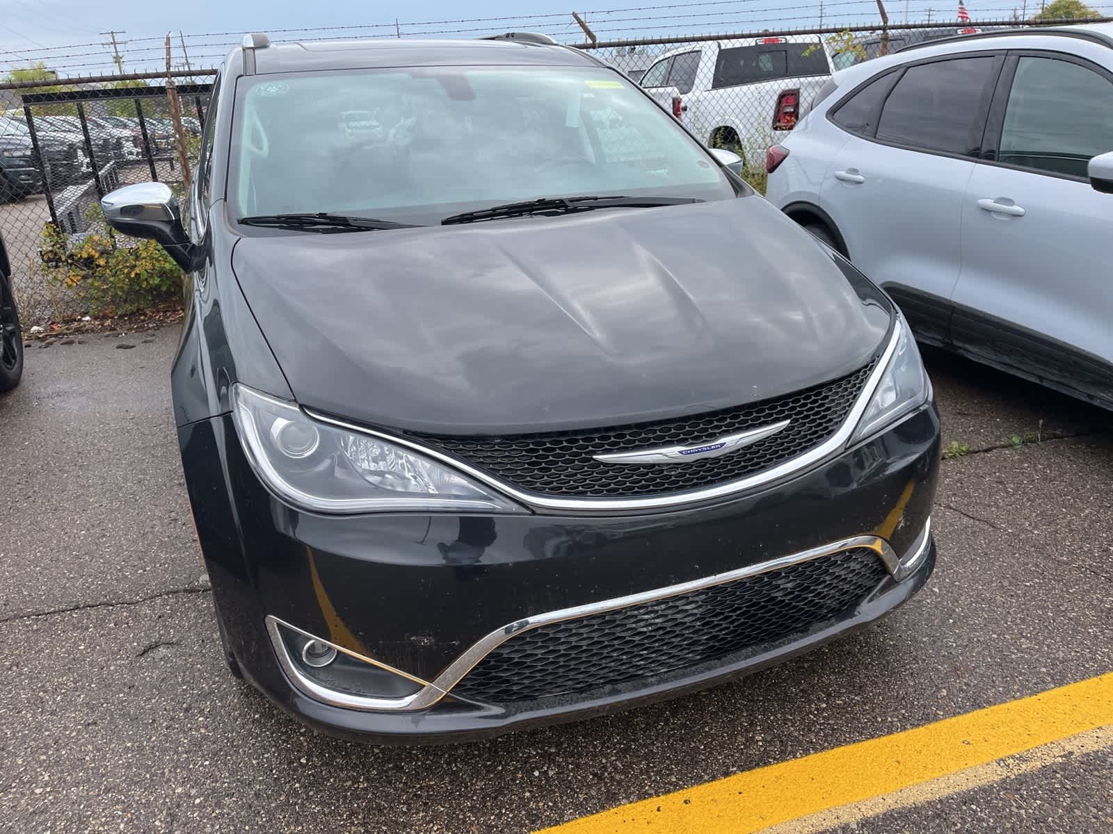 Thumbnail: 2020 Chrysler Pacifica - 21