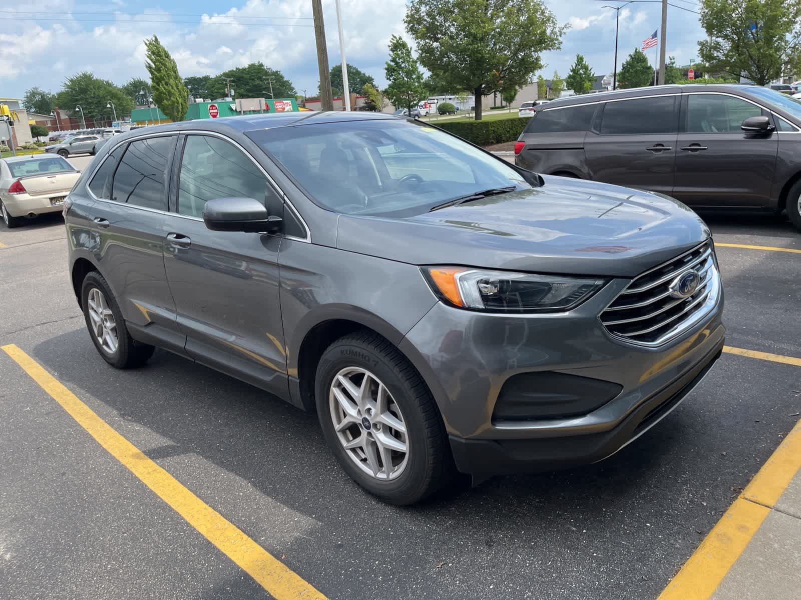 Thumbnail: 2022 Ford Edge - 18
