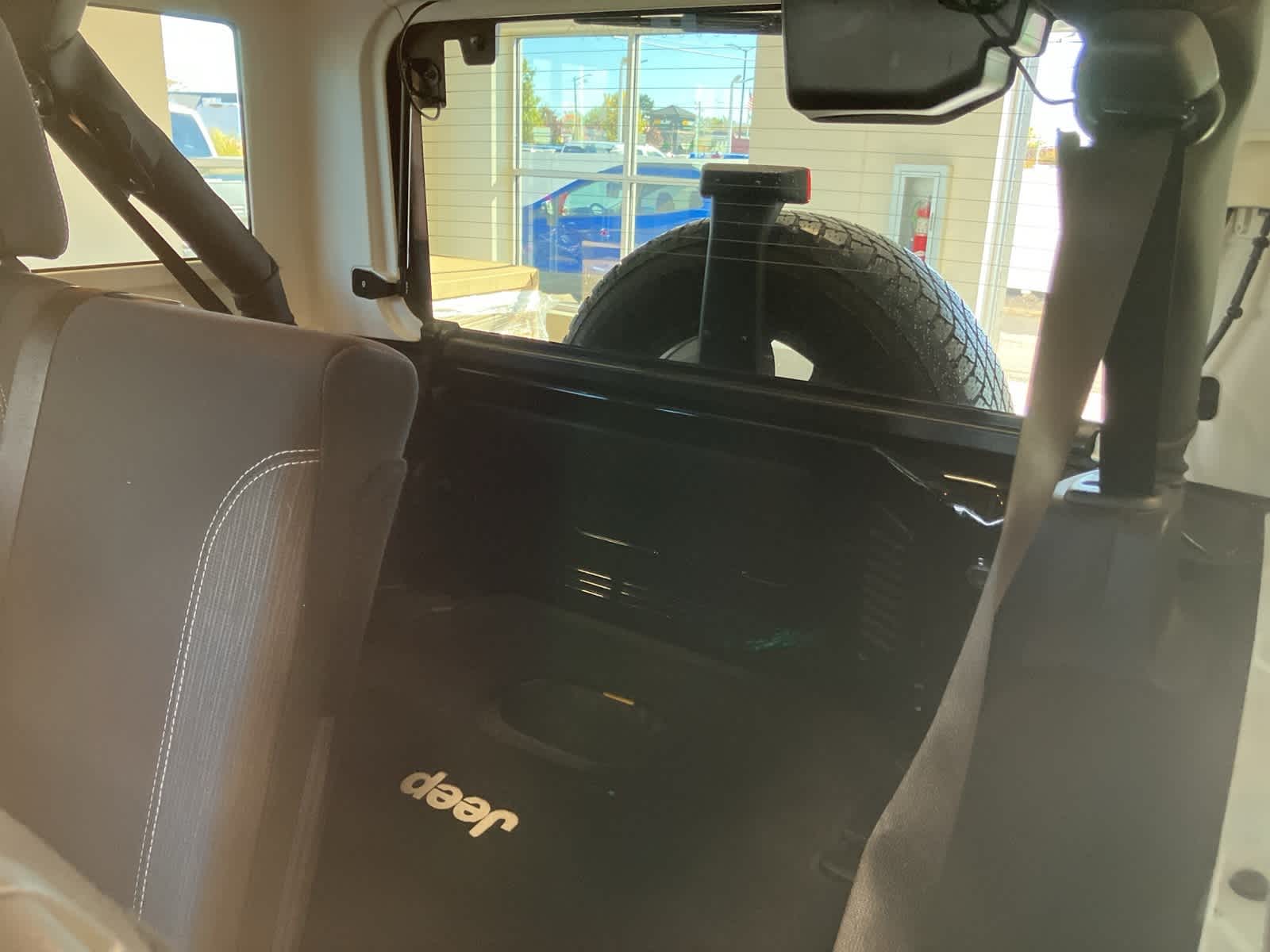 Thumbnail: 2016 Jeep Wrangler - 24