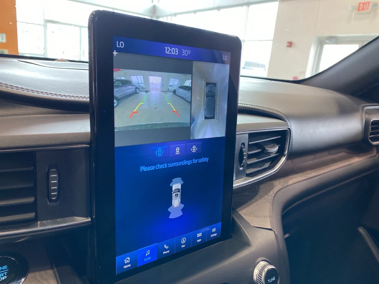 Thumbnail: 2020 Ford Explorer - 21