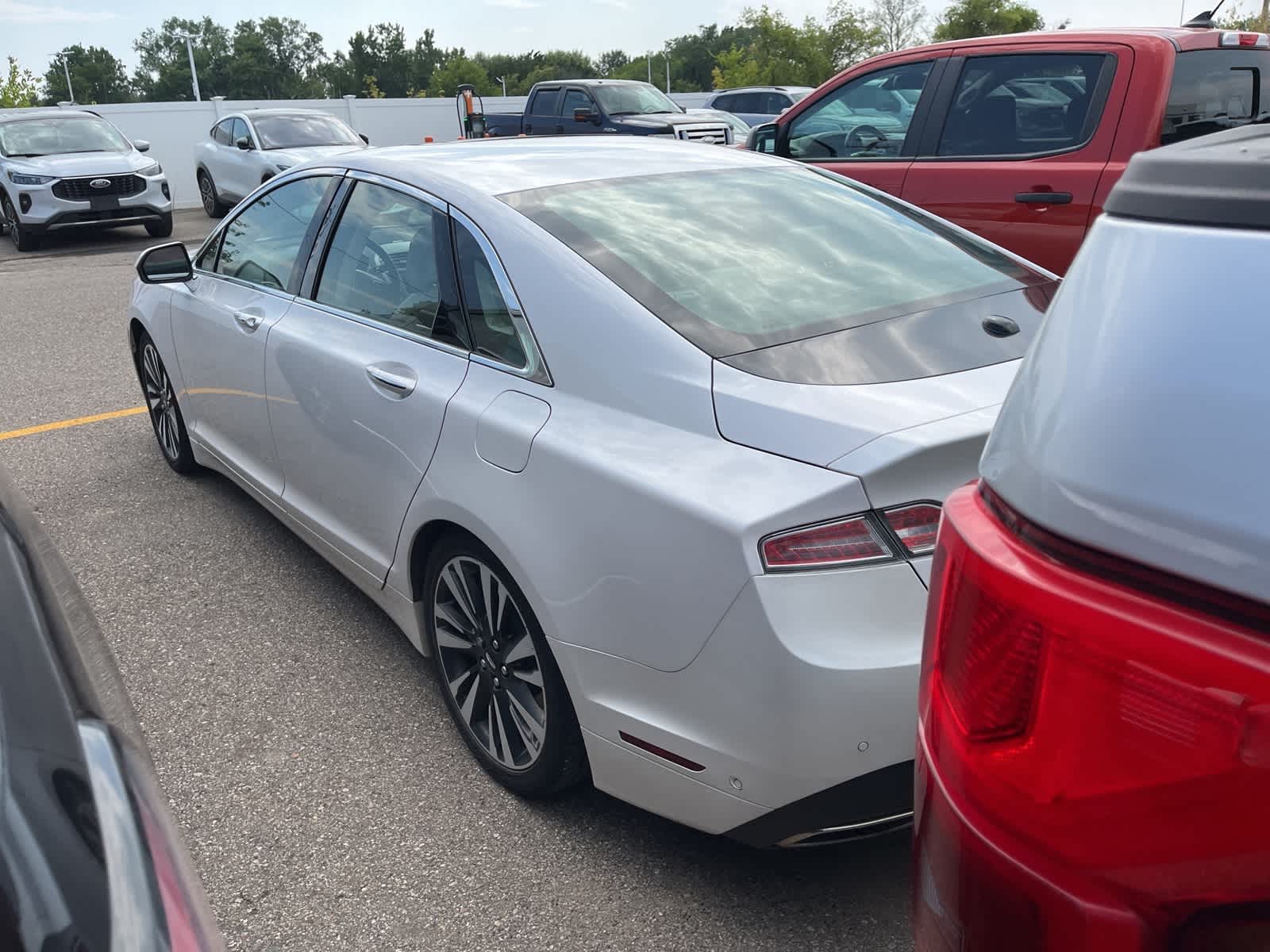 Thumbnail: 2019 Lincoln MKZ - 8