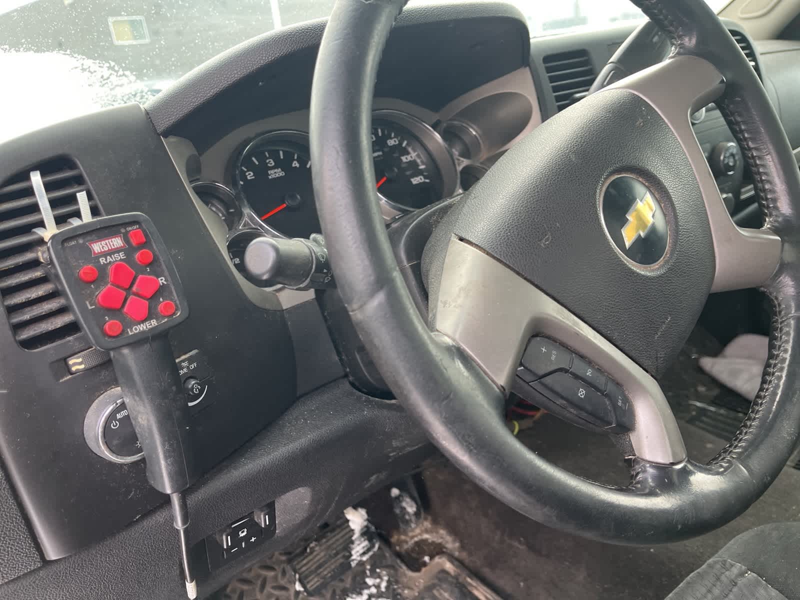 Thumbnail: 2014 Chevrolet Silverado 2500 - 31