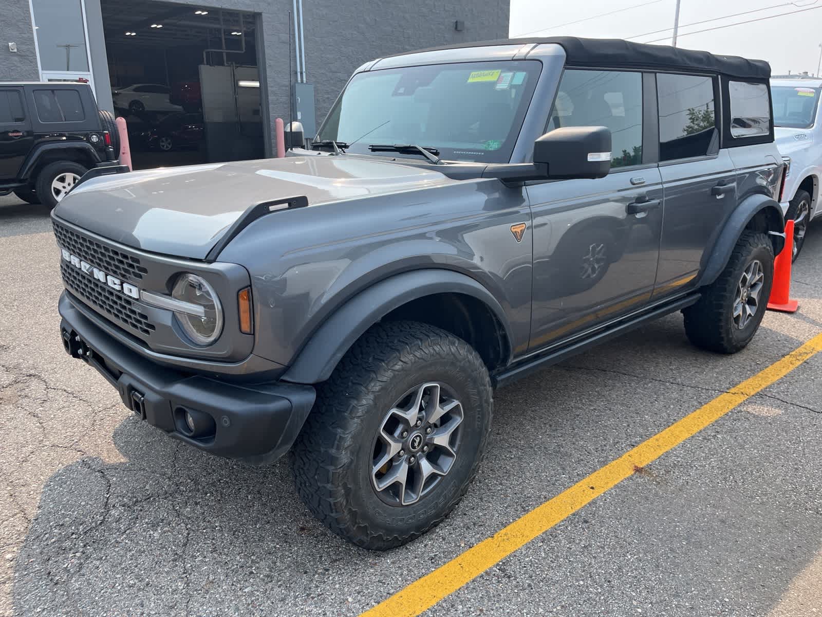 Thumbnail: 2022 Ford Bronco - 3
