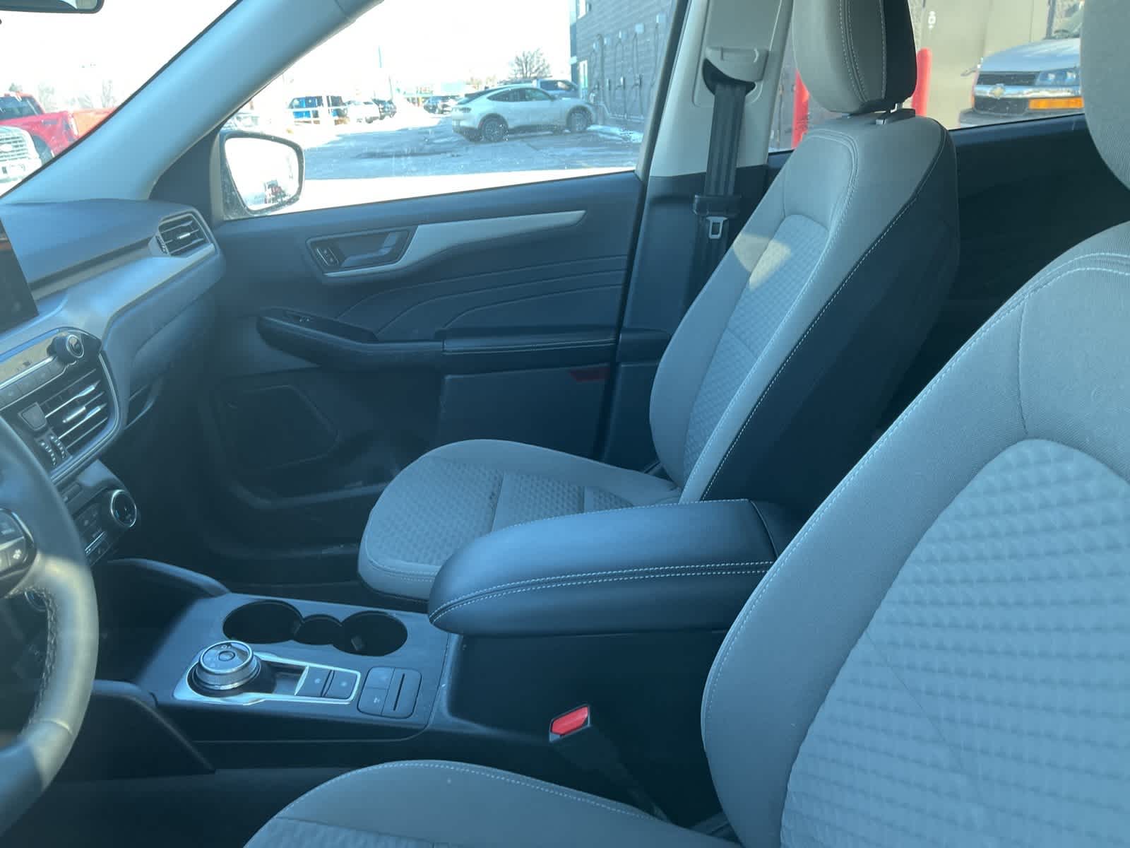 Thumbnail: 2022 Ford Escape - 25