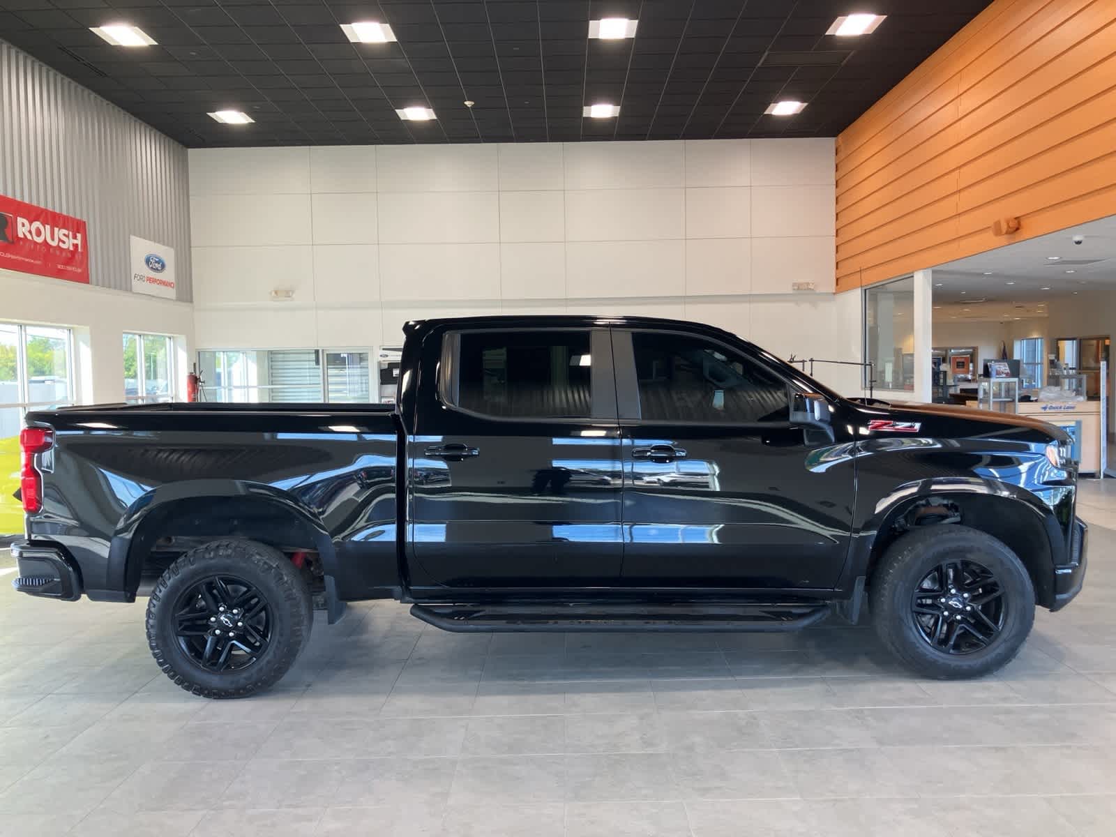 Thumbnail: 2021 Chevrolet Silverado 1500 - 4