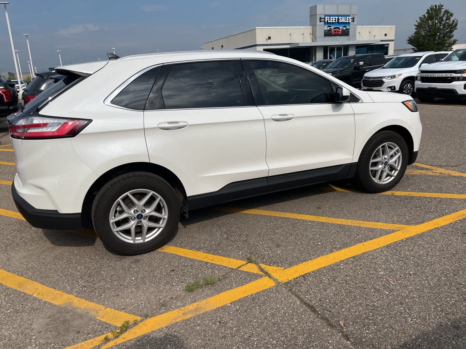 Thumbnail: 2022 Ford Edge - 13