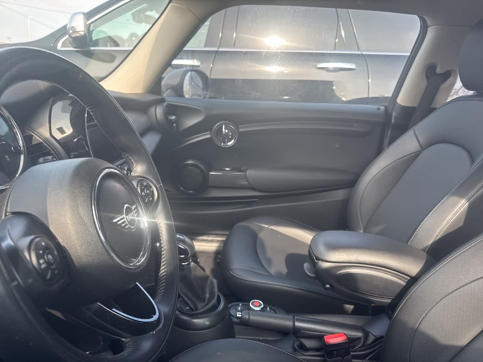 Thumbnail: 2019 MINI Cooper Hardtop - 25