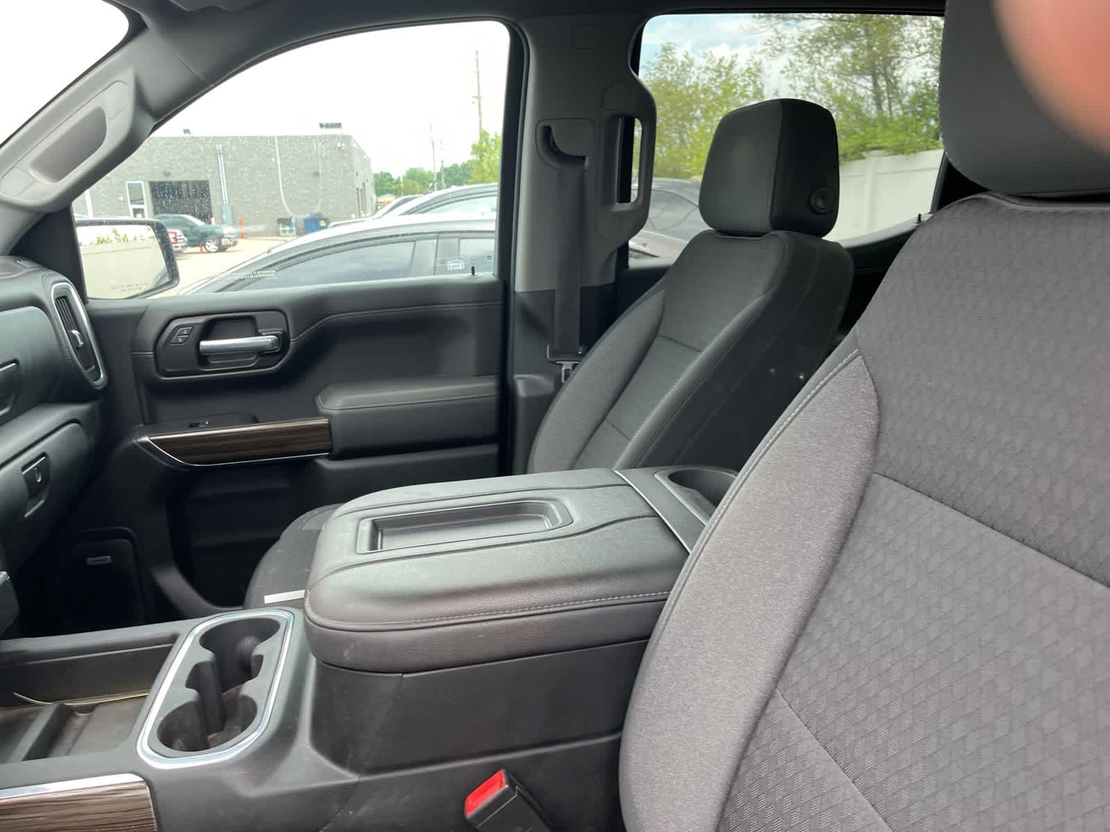 Thumbnail: 2021 Chevrolet Silverado 1500 - 22