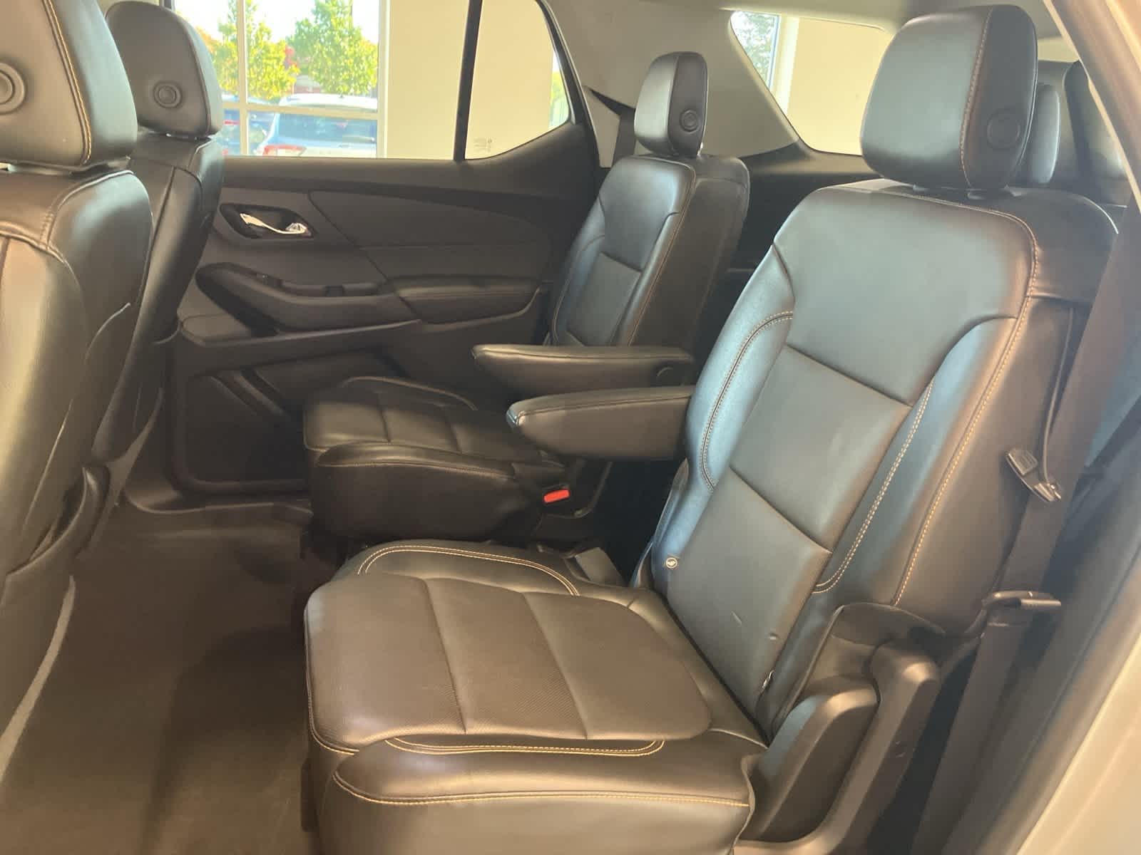 Thumbnail: 2018 Chevrolet Traverse - 29