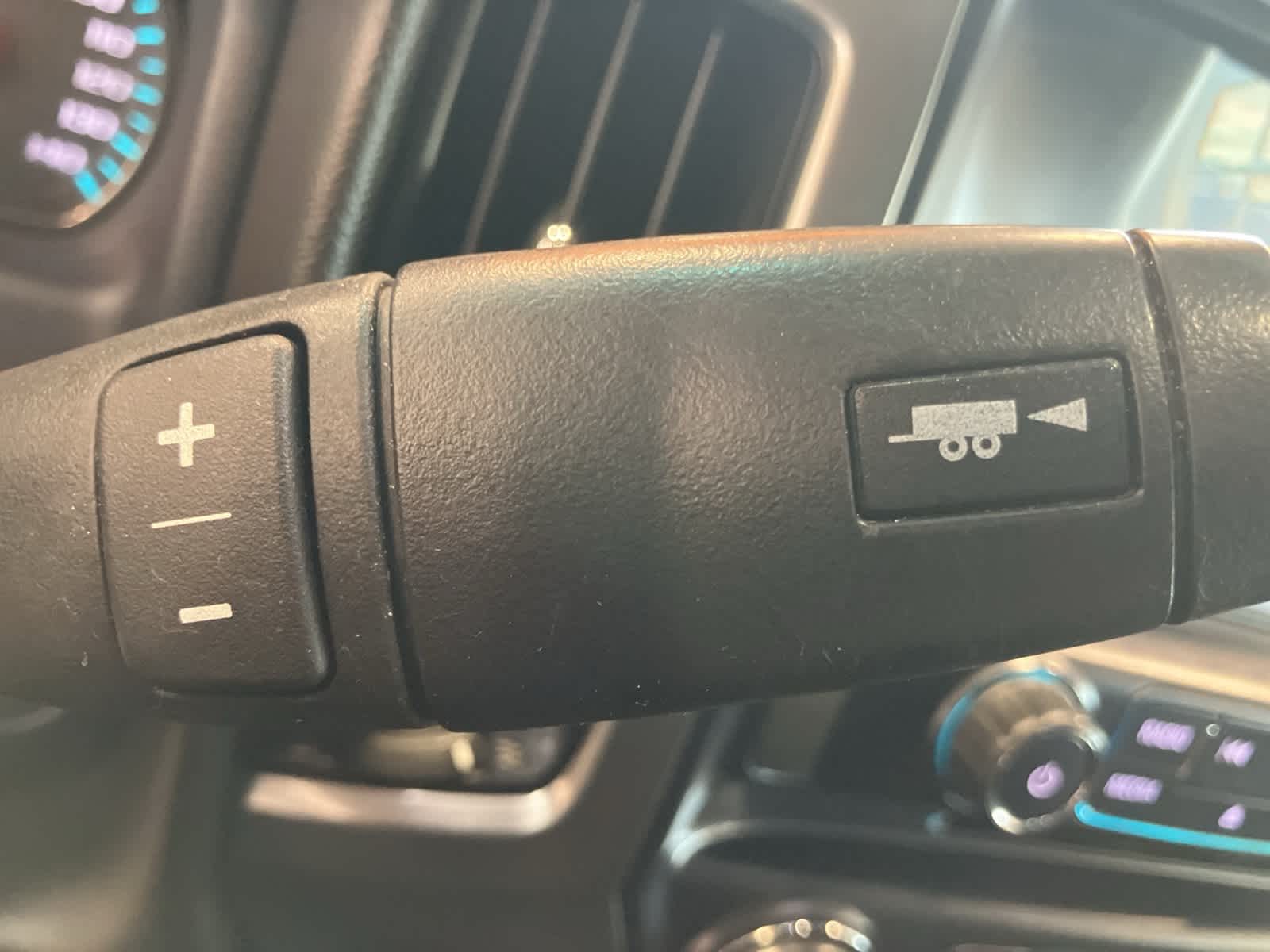 Thumbnail: 2018 Chevrolet Silverado 1500 - 17