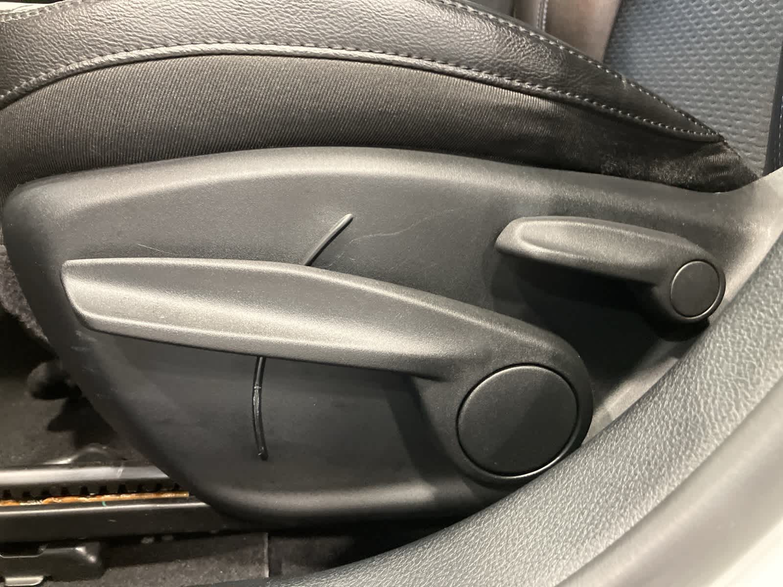 Thumbnail: 2022 Jeep Compass - 11