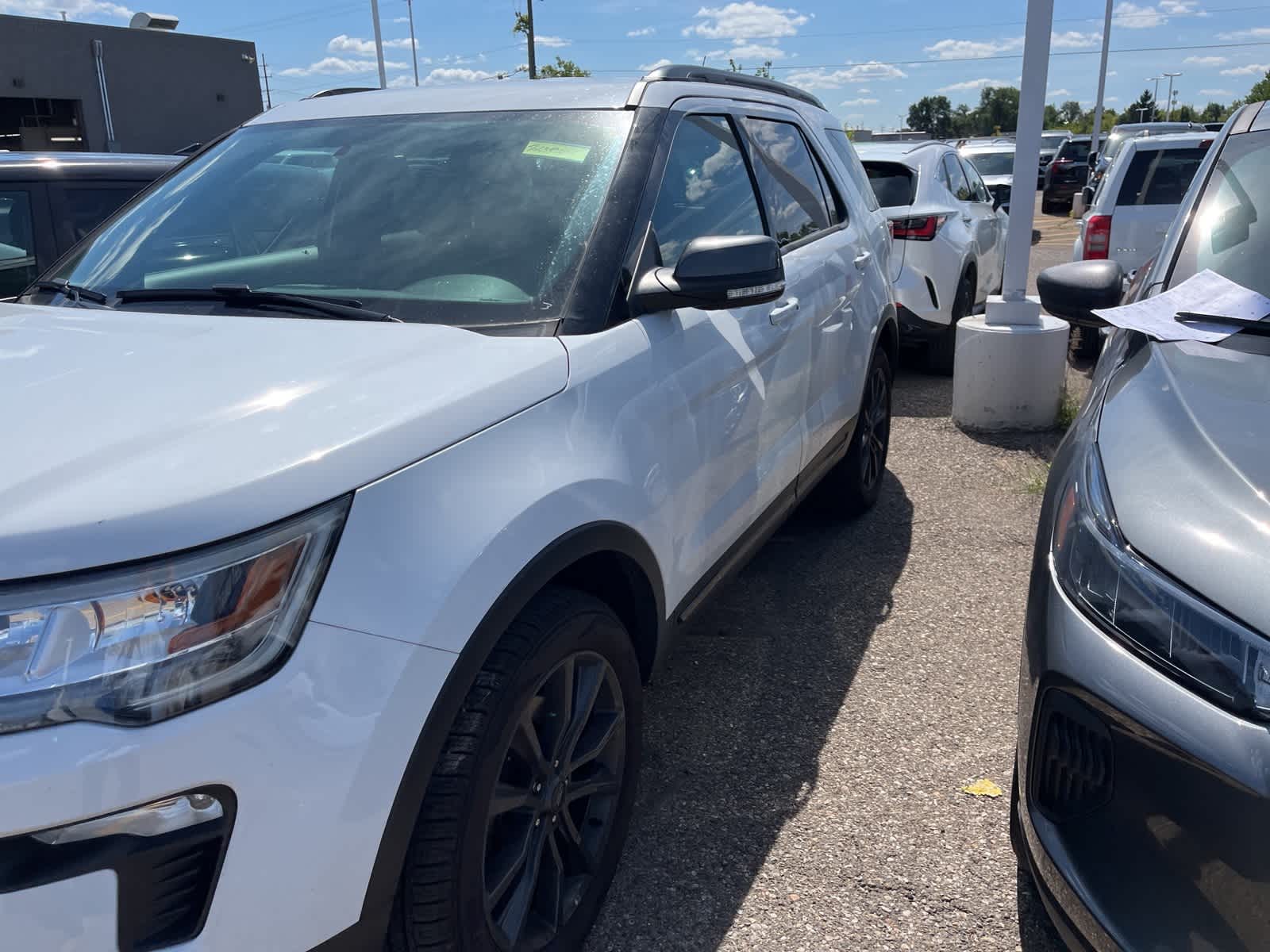 Thumbnail: 2018 Ford Explorer - 5