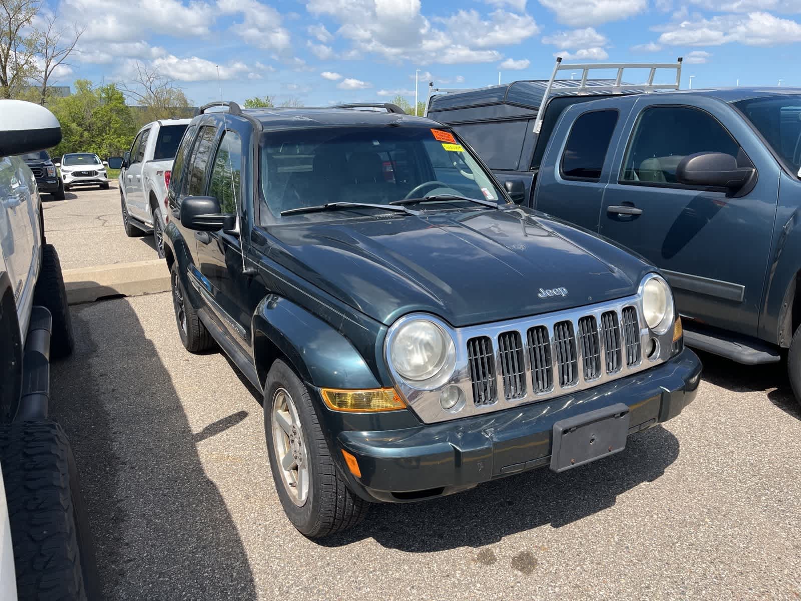 Thumbnail: 2005 Jeep Liberty - 9