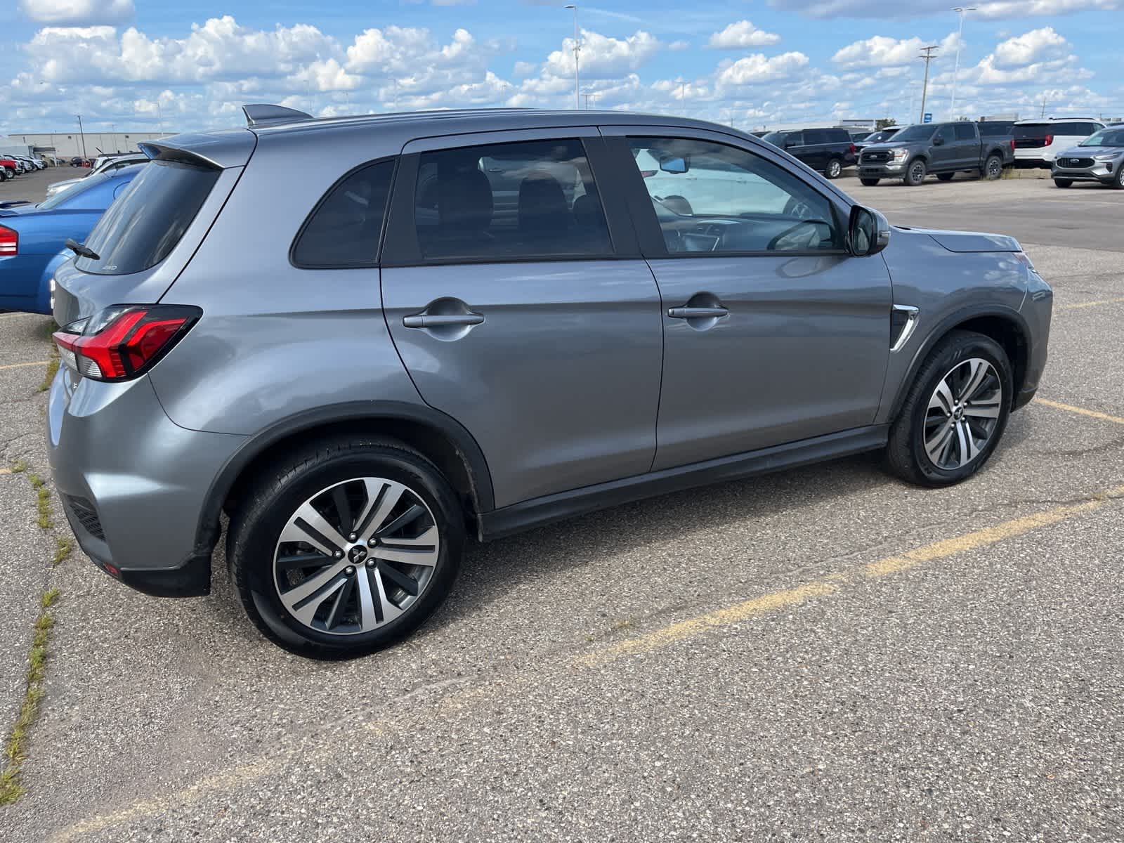 Thumbnail: 2024 Mitsubishi Outlander Sport - 13