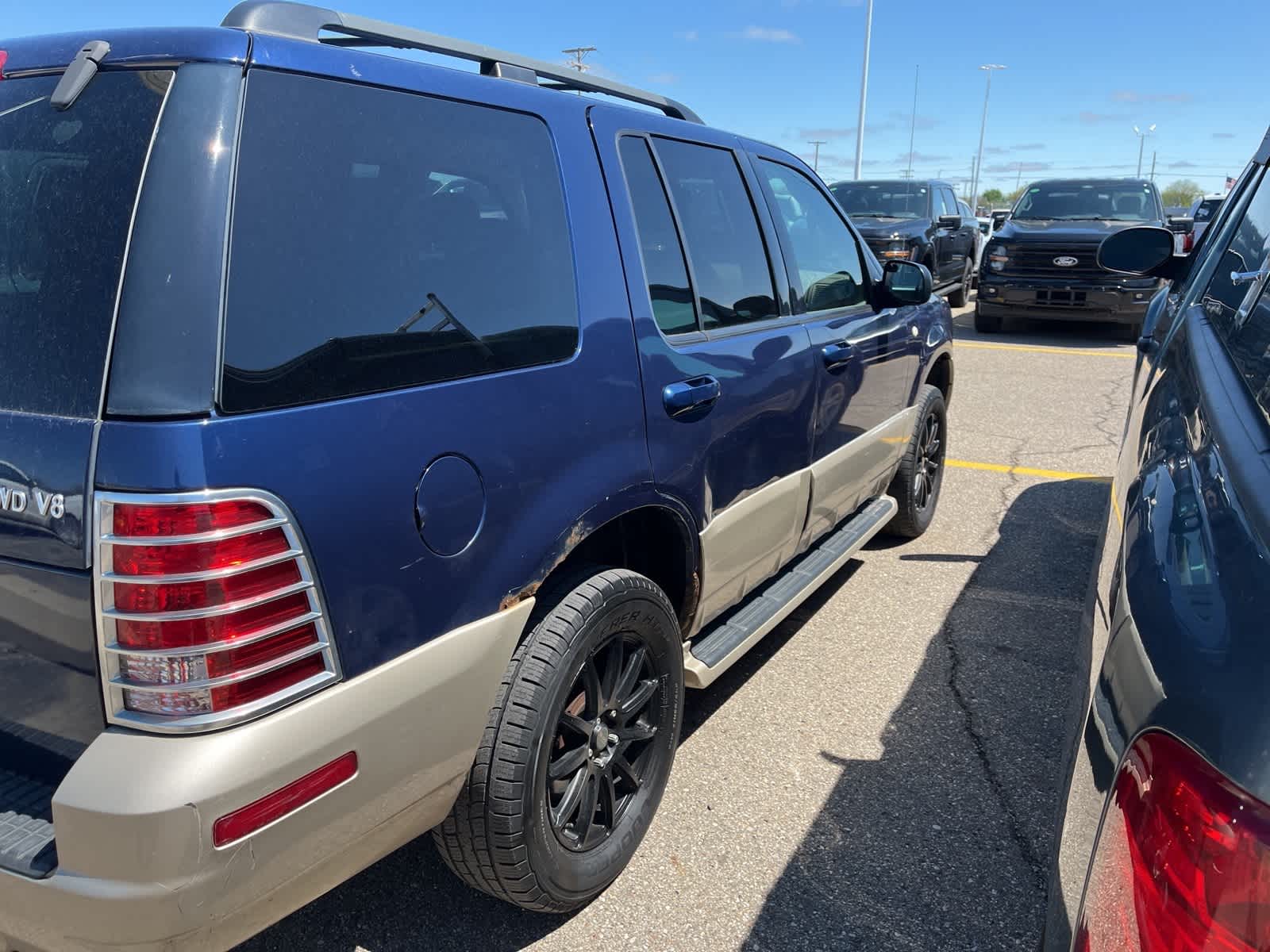 Thumbnail: 2004 Mercury Mountaineer - 7
