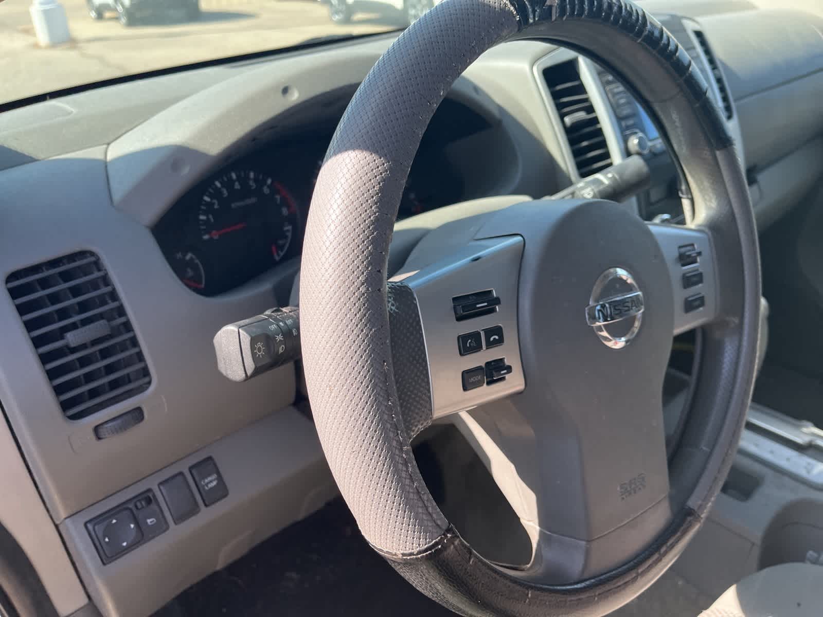 Thumbnail: 2015 Nissan Frontier - 29