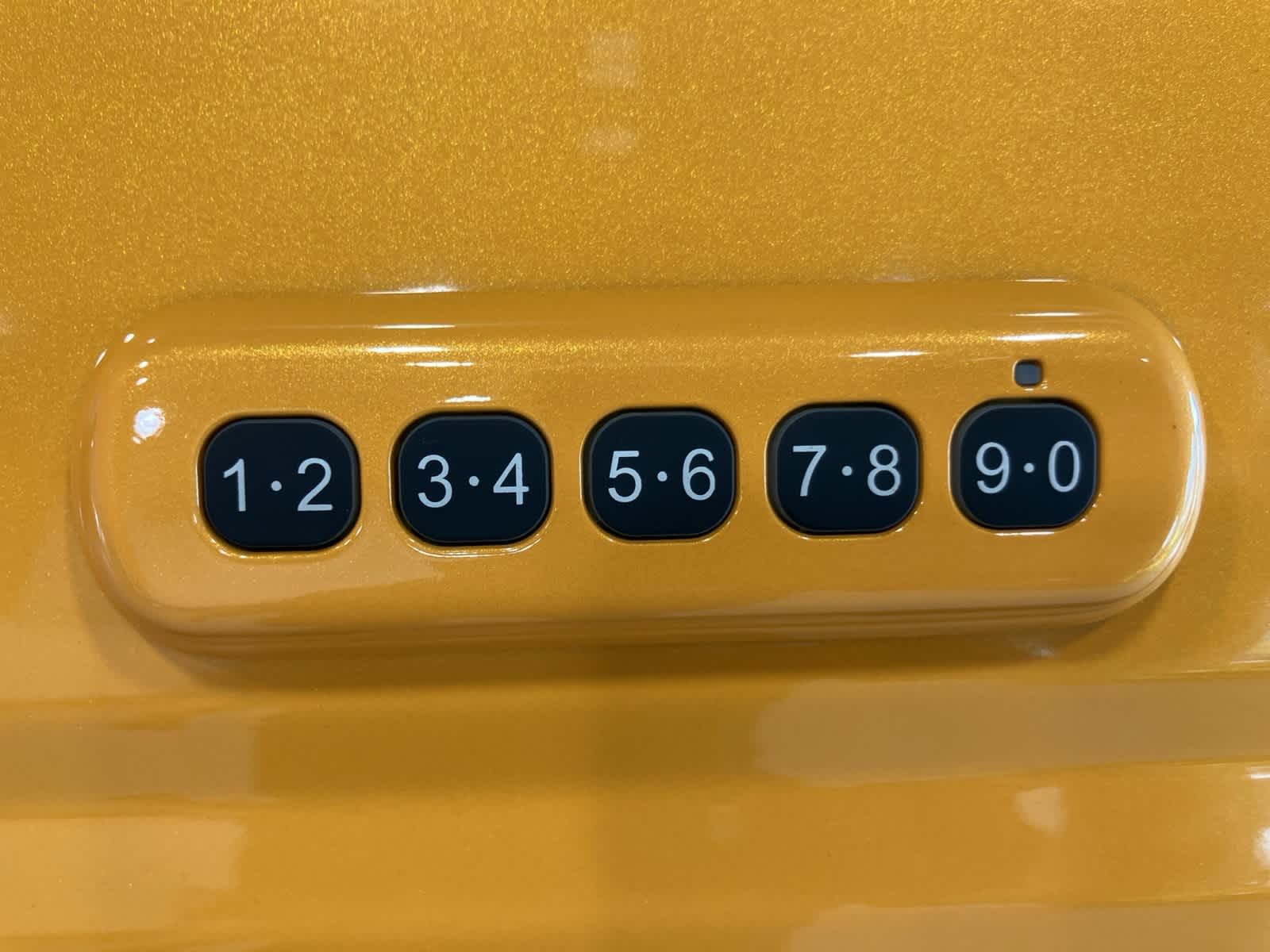 Thumbnail: 2022 Ford Bronco - 11