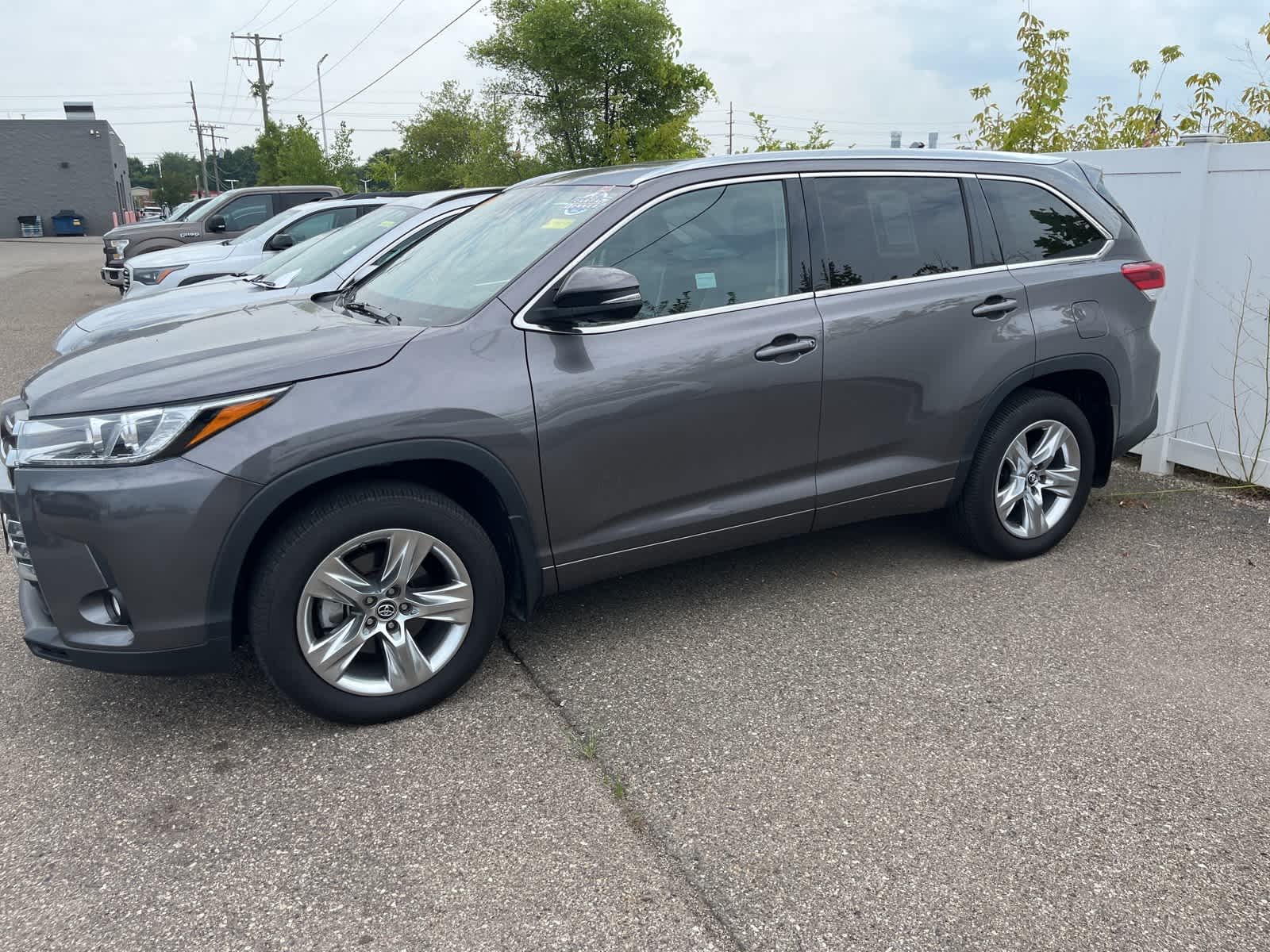 Thumbnail: 2018 Toyota Highlander - 5