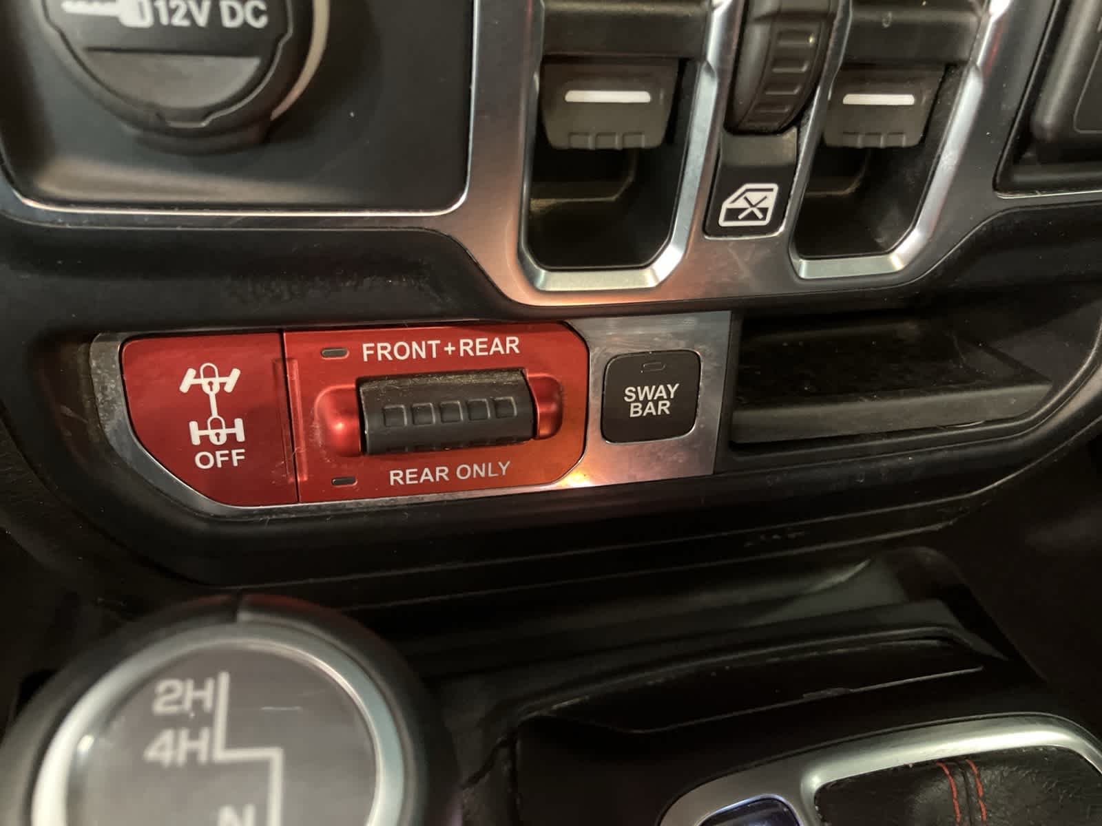 Thumbnail: 2019 Jeep Wrangler - 19